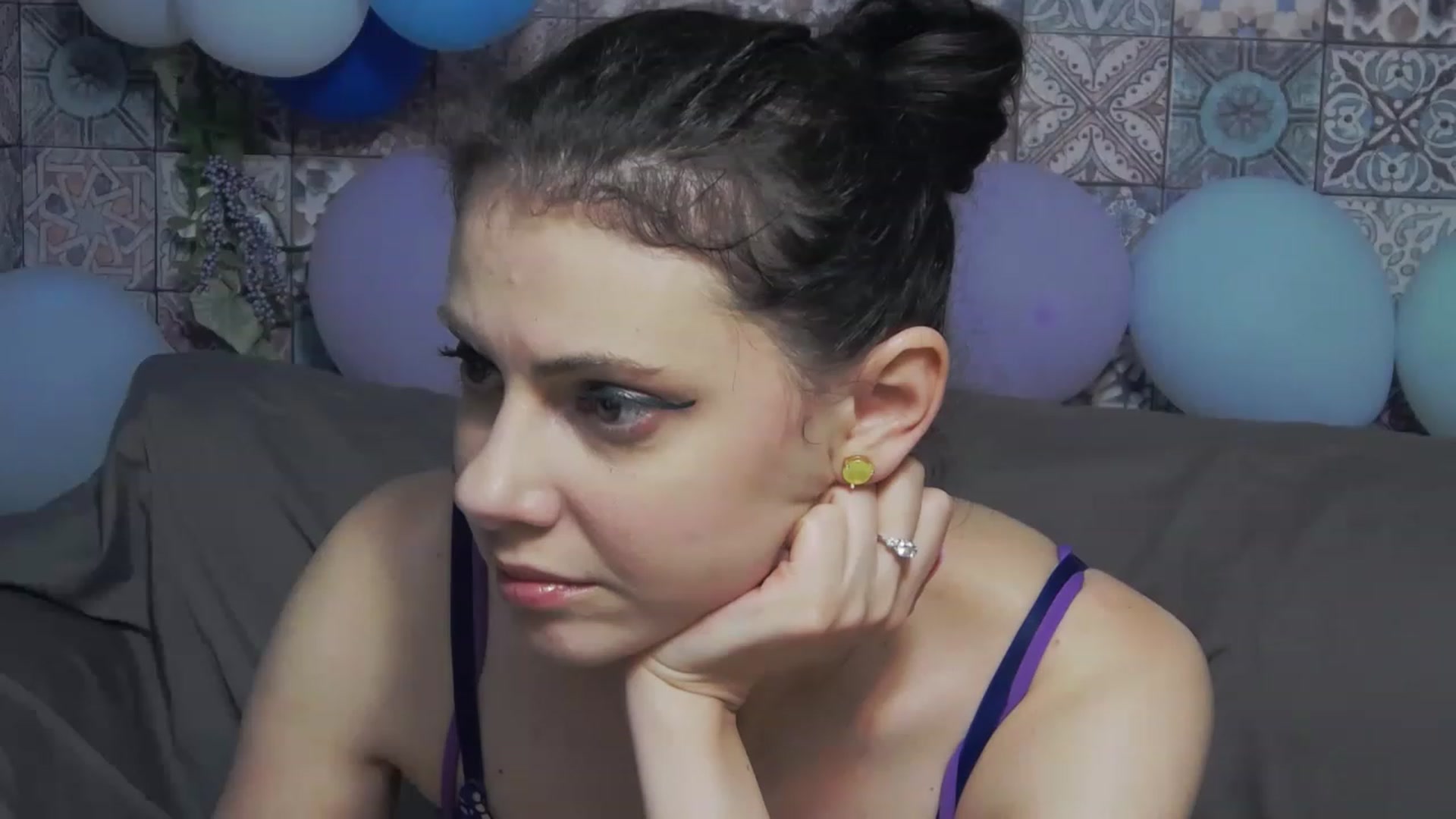 Gallery image thumbnail from MissAracely's myfreecams stream on, 04/12/2023, 20:08 image 10 of 20