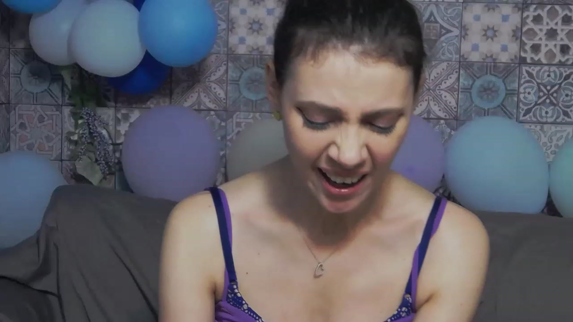 Gallery image thumbnail from MissAracely's myfreecams stream on, 04/12/2023, 20:08 image 11 of 20