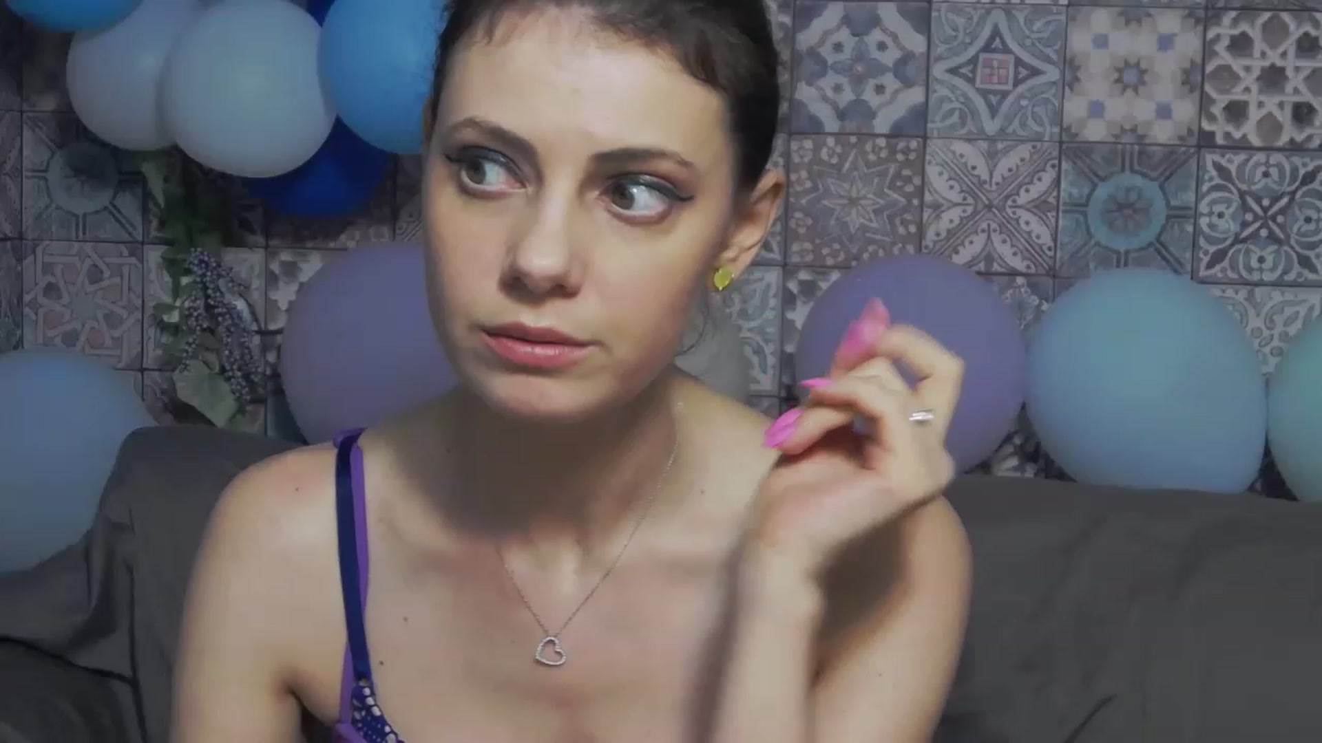 Gallery image thumbnail from MissAracely's myfreecams stream on, 04/12/2023, 20:08 image 16 of 20