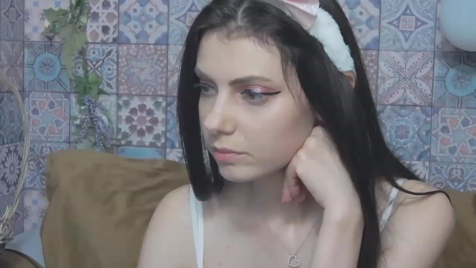 Gallery image thumbnail from MissAracely's myfreecams stream on, 04/16/2023, 18:49 image 4 of 20