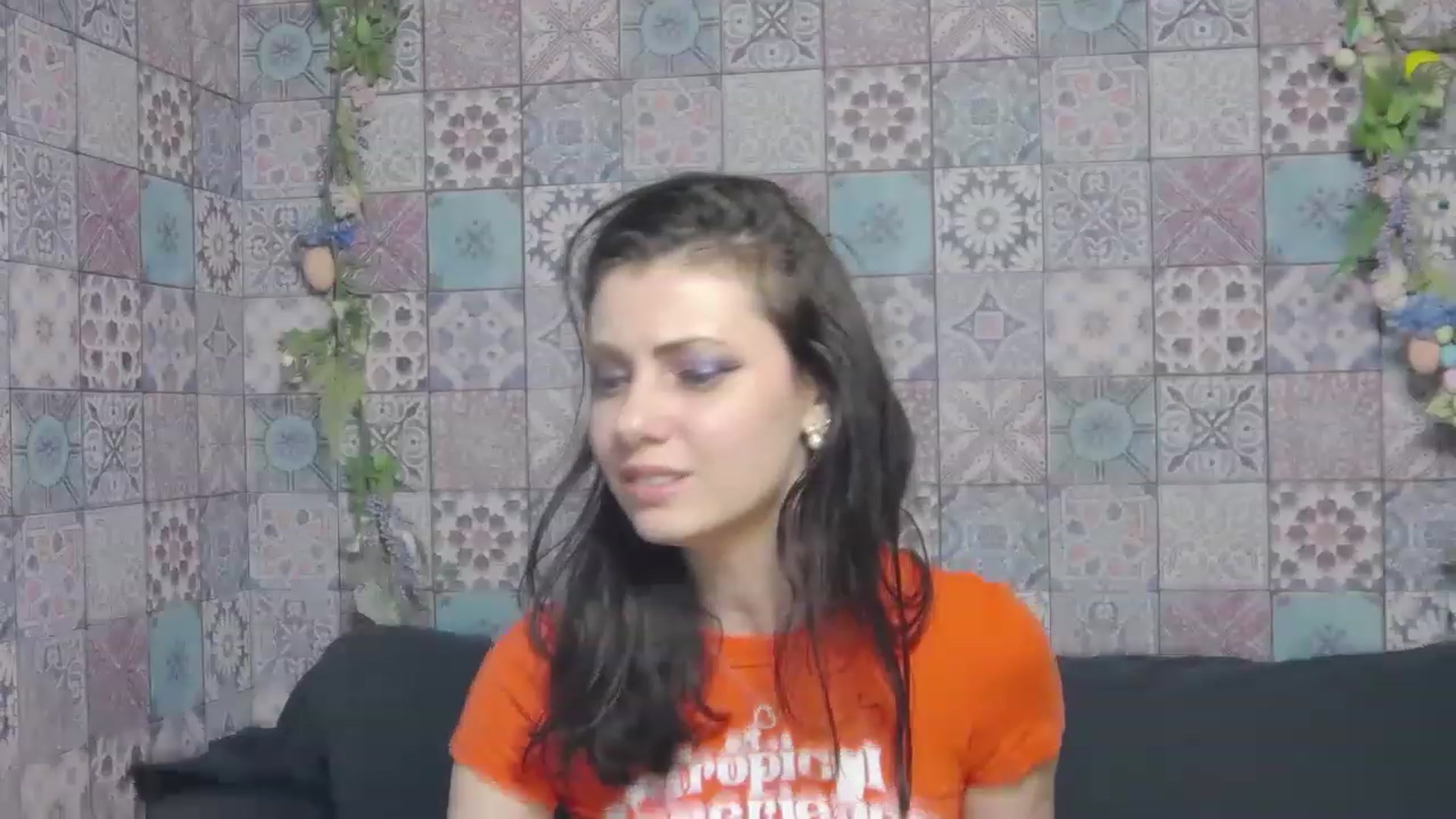 Gallery image thumbnail from MissAracely's myfreecams stream on, 04/21/2023, 20:15 image 15 of 20