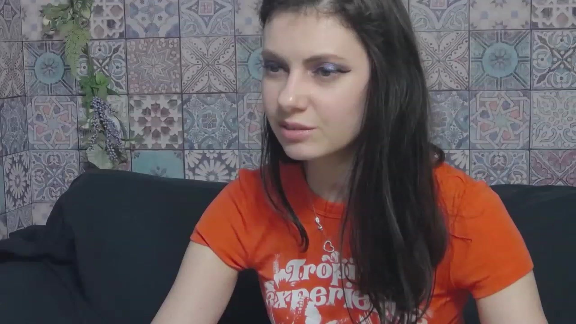 Gallery image thumbnail from MissAracely's myfreecams stream on, 04/21/2023, 20:15 image 6 of 20