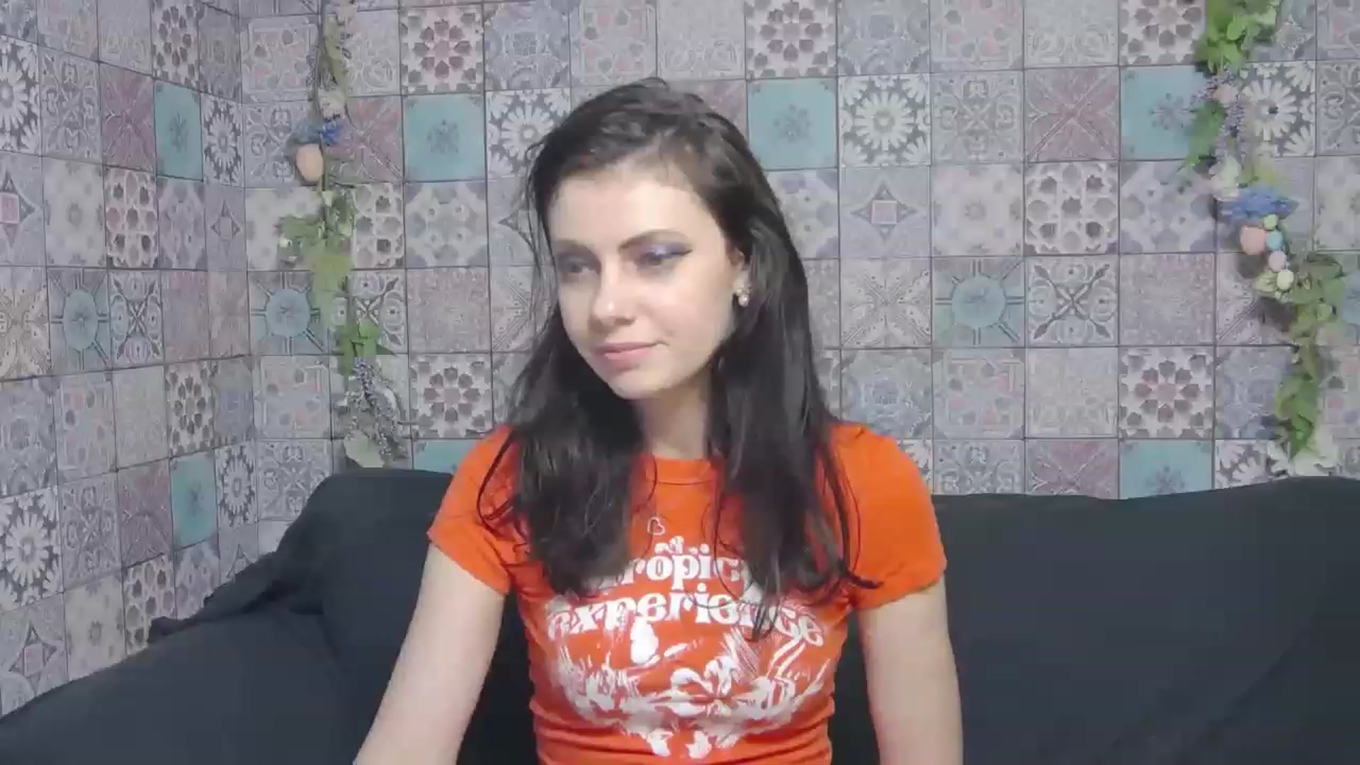 Gallery image thumbnail from MissAracely's myfreecams stream on, 04/21/2023, 21:27 image 17 of 20
