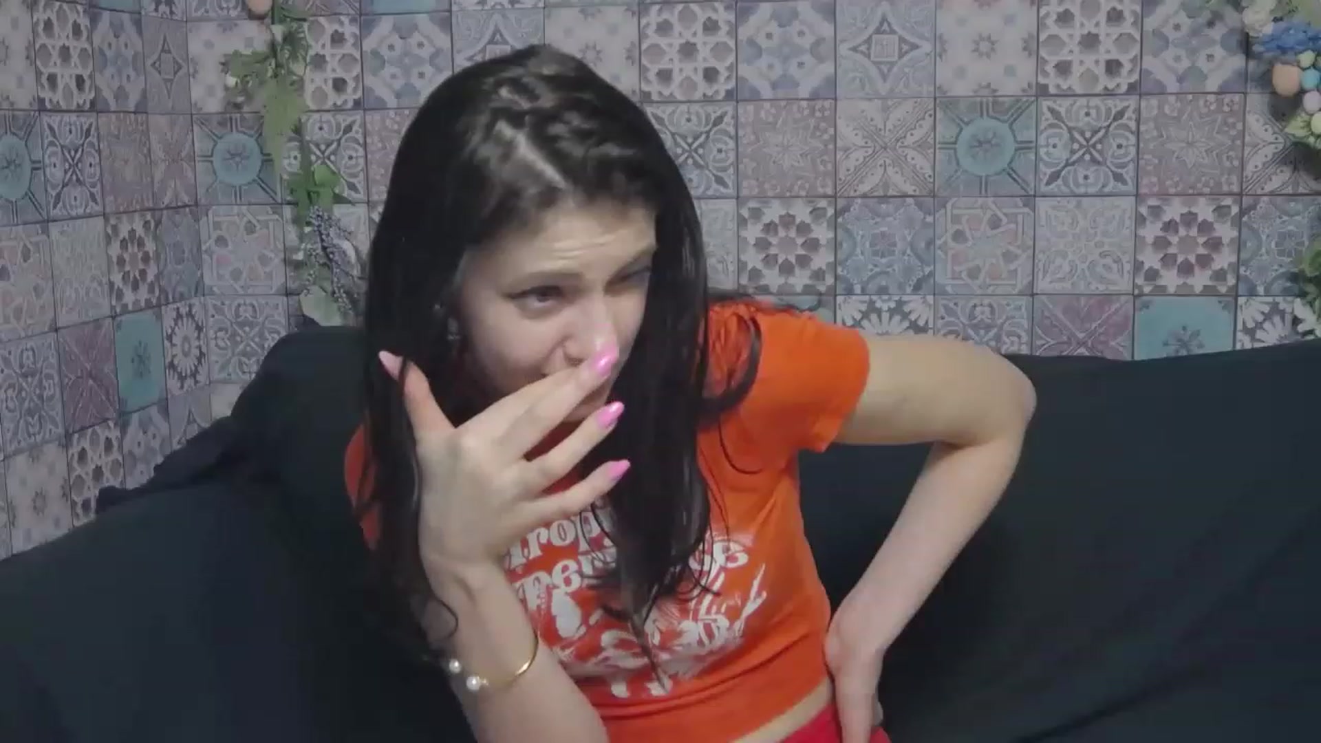 Gallery image thumbnail from MissAracely's myfreecams stream on, 04/21/2023, 21:27 image 10 of 20