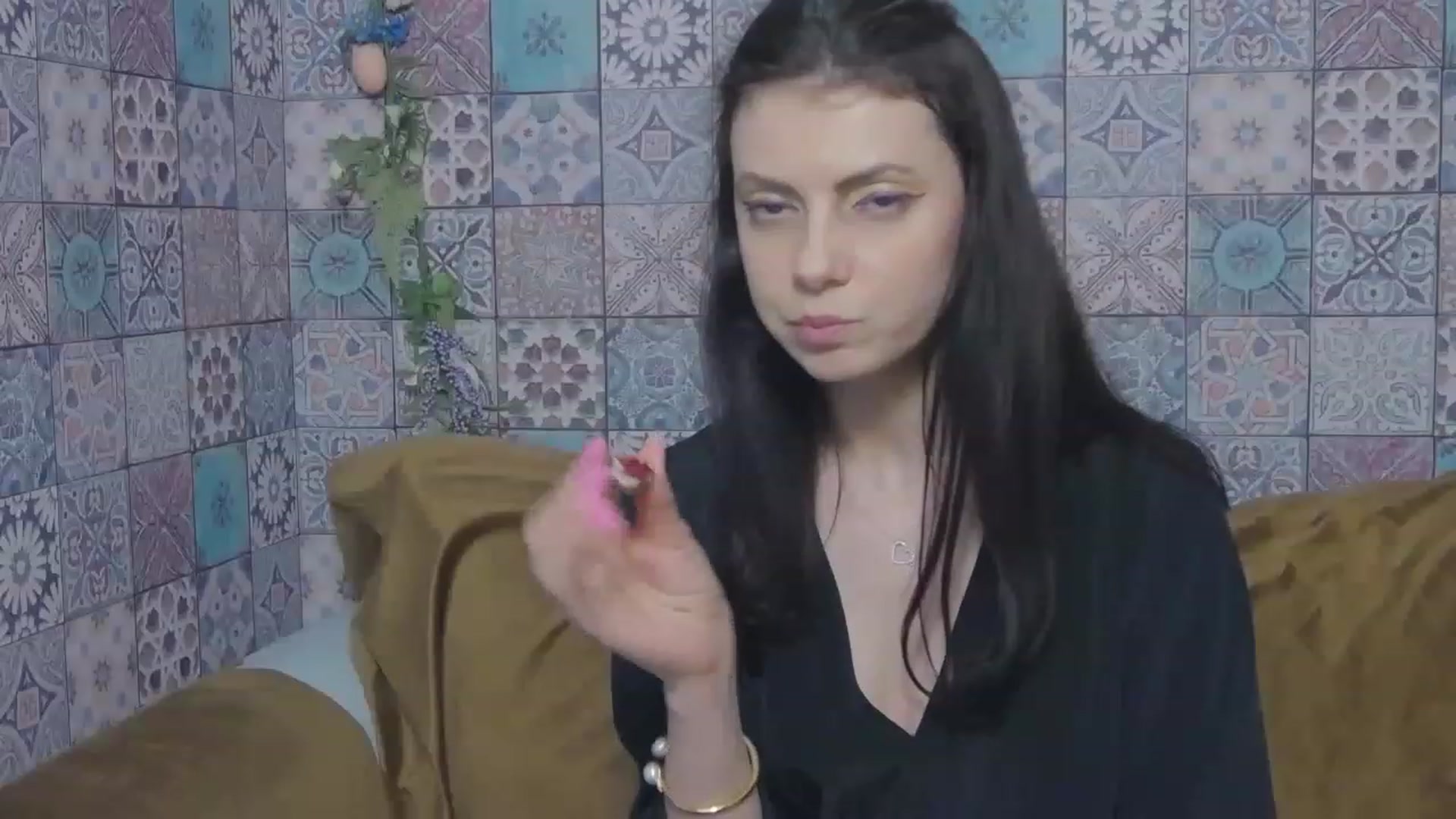Gallery image thumbnail from MissAracely's myfreecams stream on, 04/23/2023, 19:42 image 17 of 20
