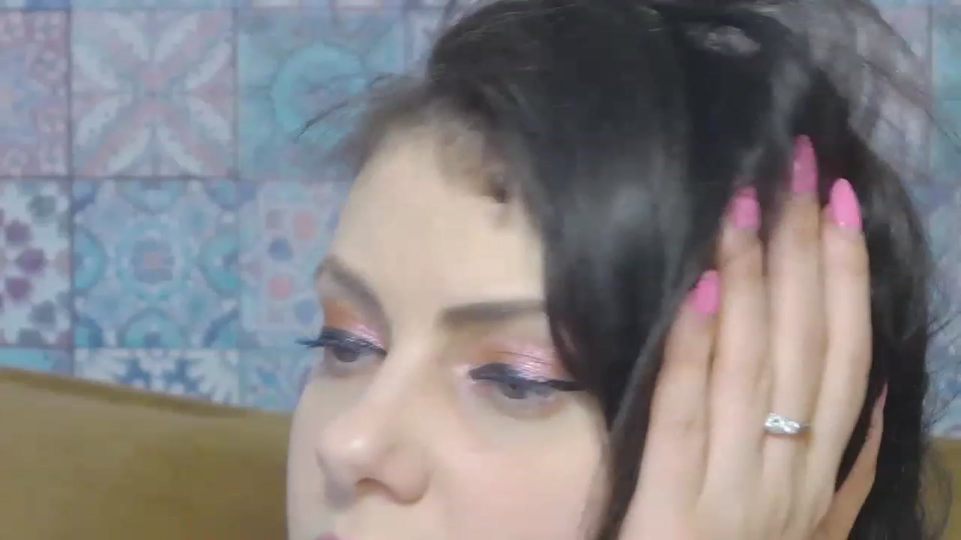 Gallery image thumbnail from MissAracely's myfreecams stream on, 04/27/2023, 15:02 image 8 of 20