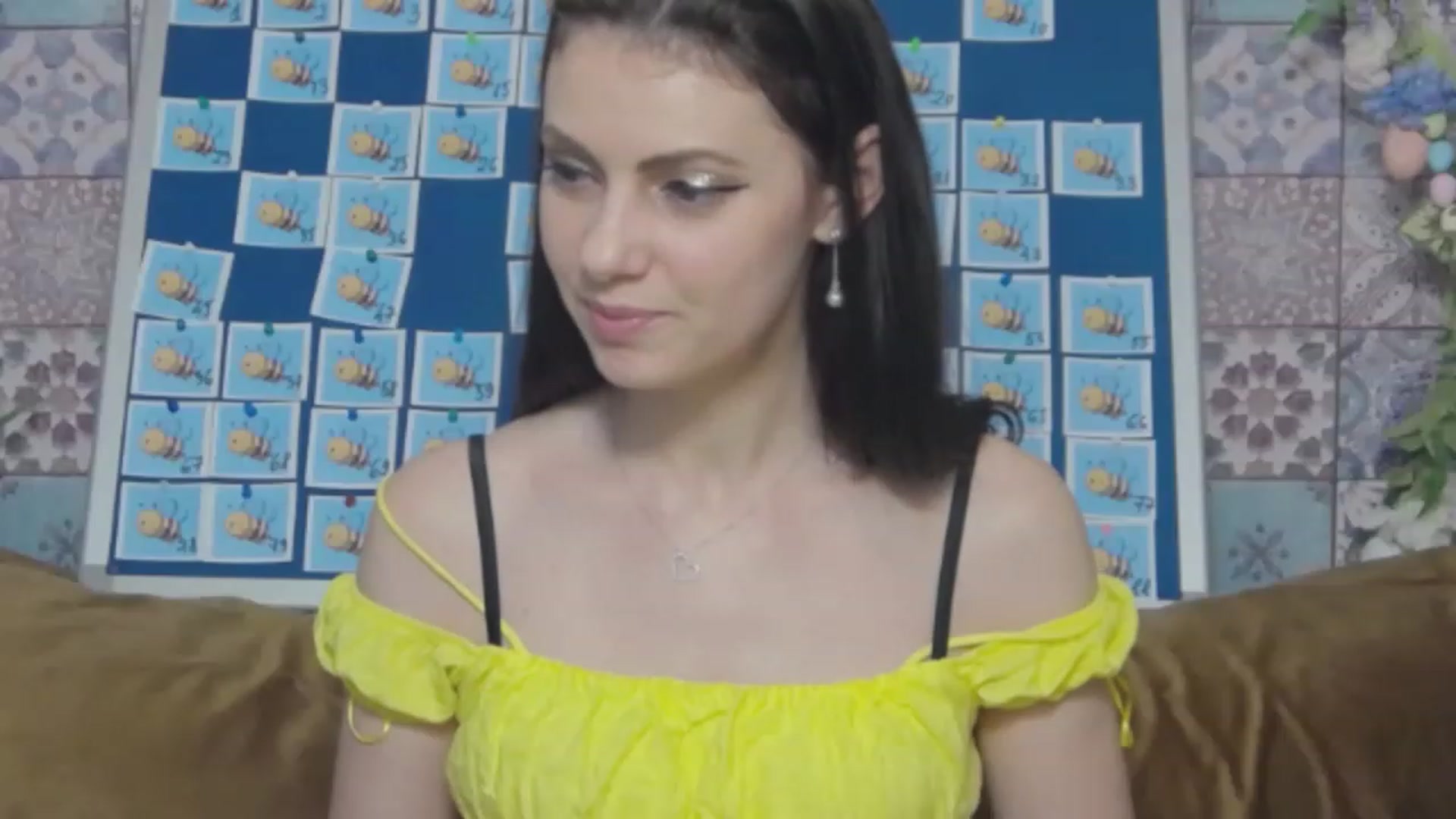 Gallery image thumbnail from MissAracely's myfreecams stream on, 05/01/2023, 20:02 image 6 of 20