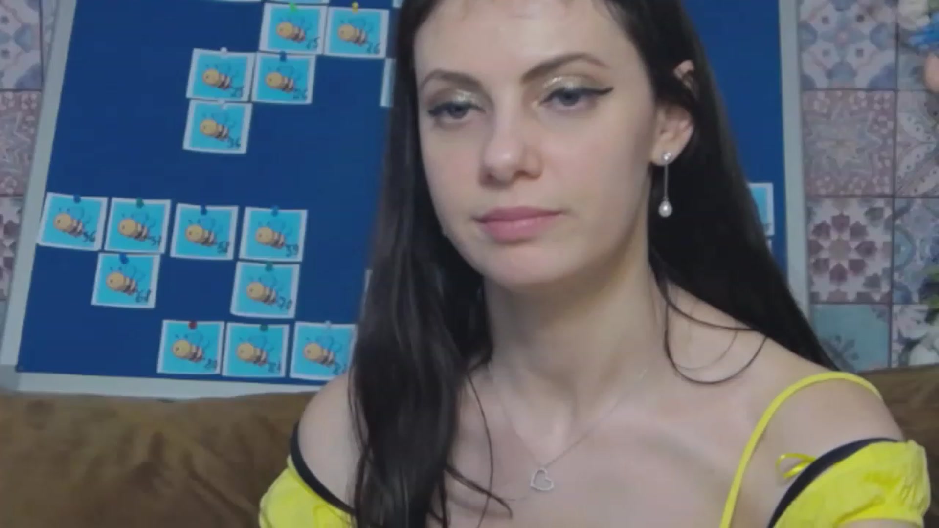Gallery image thumbnail from MissAracely's myfreecams stream on, 05/01/2023, 21:29 image 17 of 20