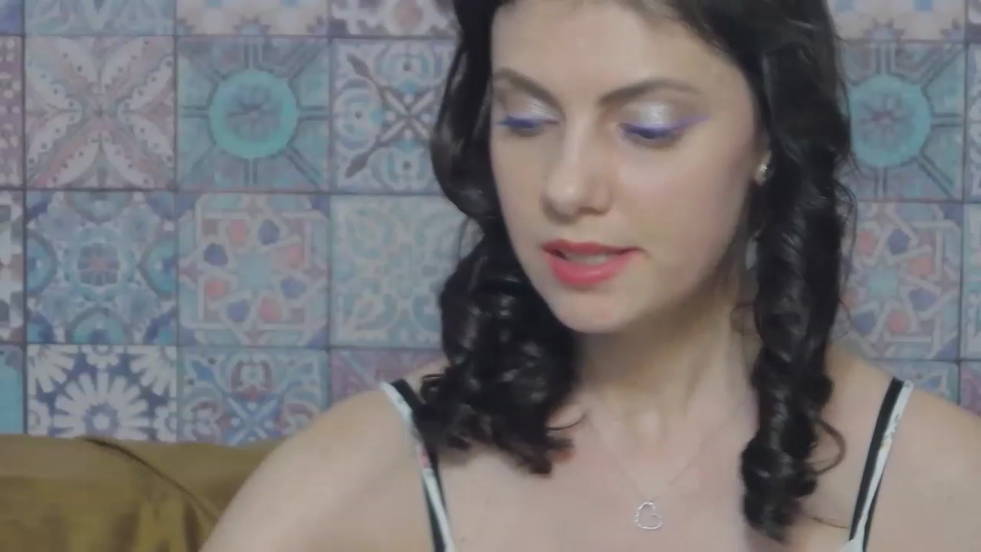 Gallery image thumbnail from MissAracely's myfreecams stream on, 05/03/2023, 22:26 image 3 of 20