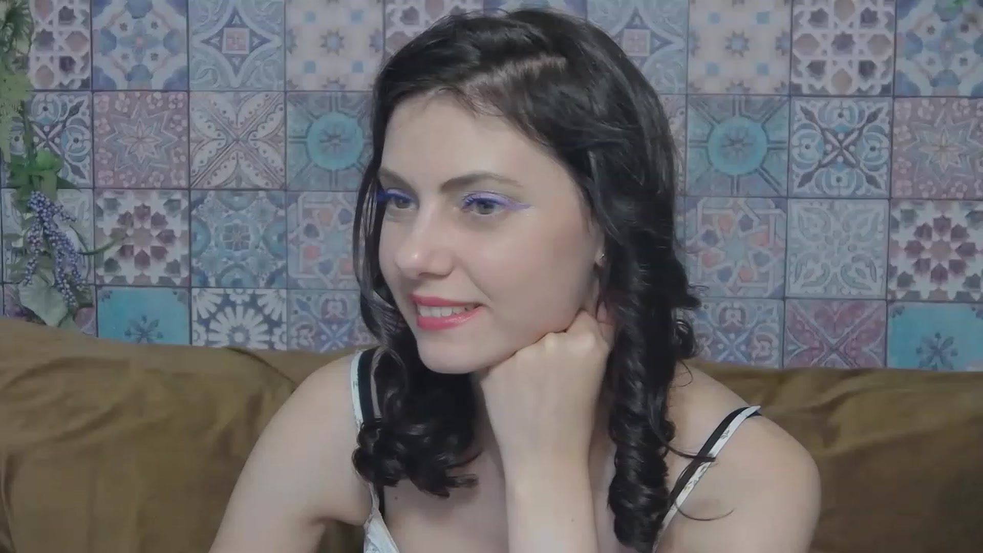 Gallery image thumbnail from MissAracely's myfreecams stream on, 05/03/2023, 22:26 image 5 of 20