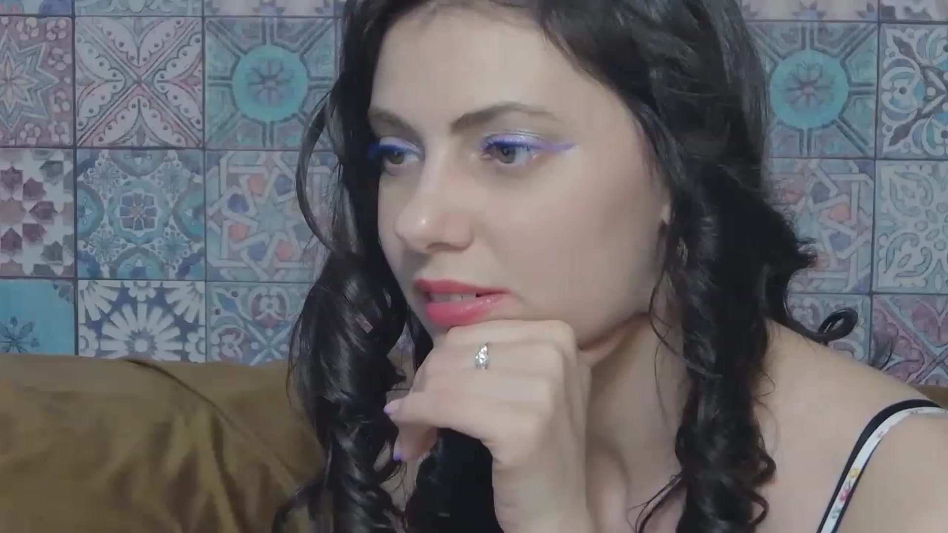 Gallery image thumbnail from MissAracely's myfreecams stream on, 05/03/2023, 22:26 image 17 of 20