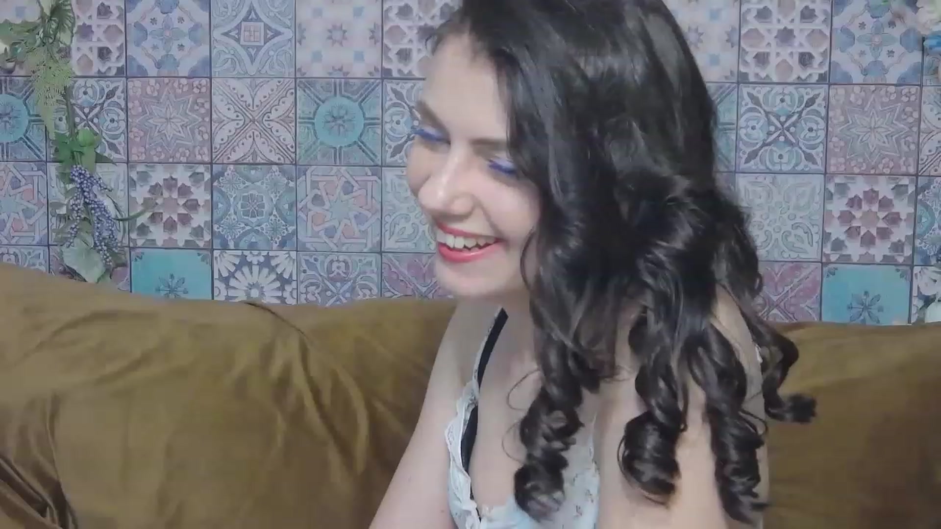 Gallery image thumbnail from MissAracely's myfreecams stream on, 05/03/2023, 23:02 image 10 of 20
