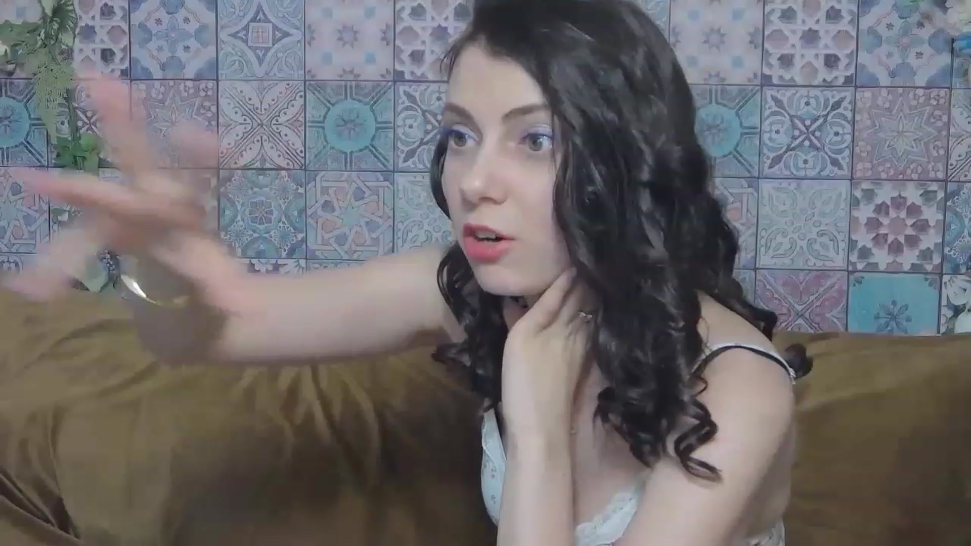 Gallery image thumbnail from MissAracely's myfreecams stream on, 05/03/2023, 23:02 image 13 of 20