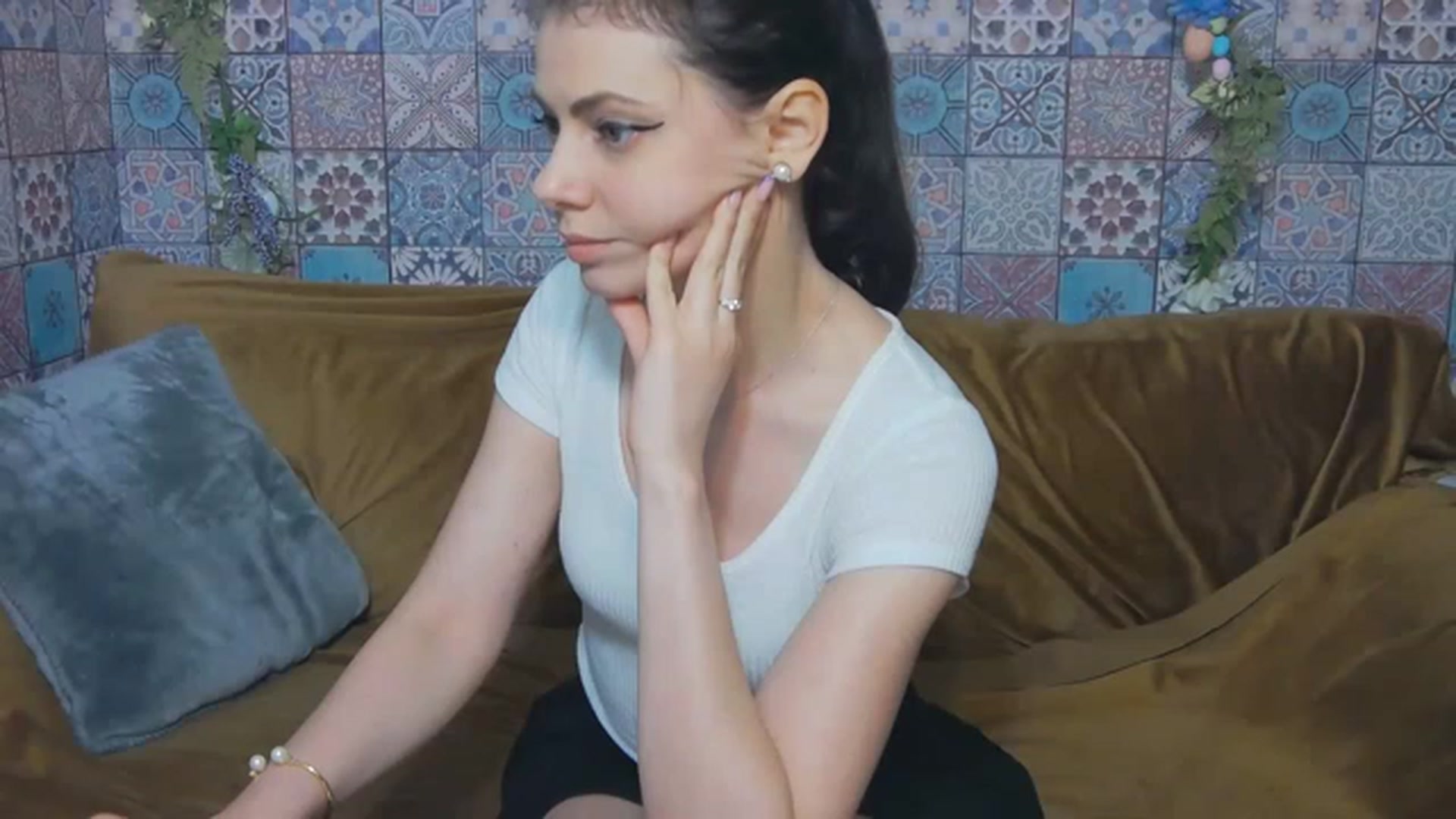 Gallery image thumbnail from MissAracely's myfreecams stream on, 05/07/2023, 20:13 image 3 of 20