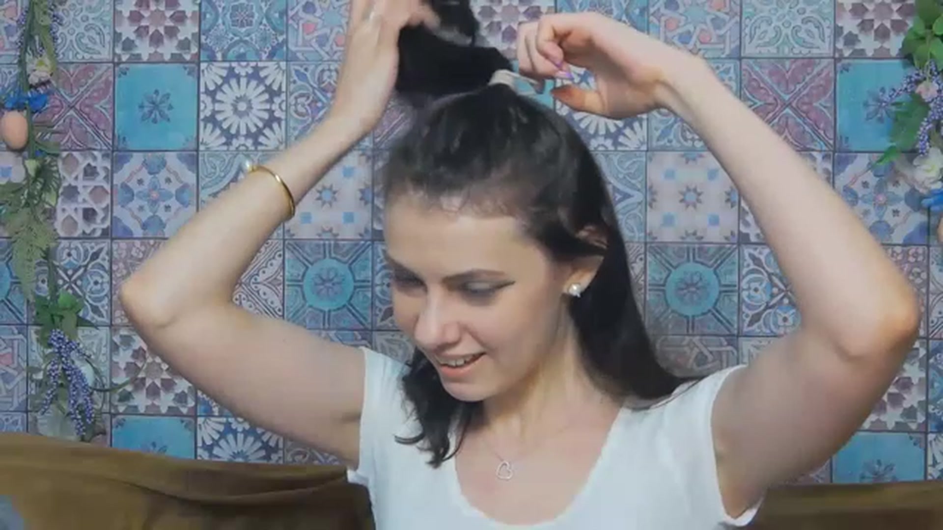 Gallery image thumbnail from MissAracely's myfreecams stream on, 05/07/2023, 20:40 image 17 of 20