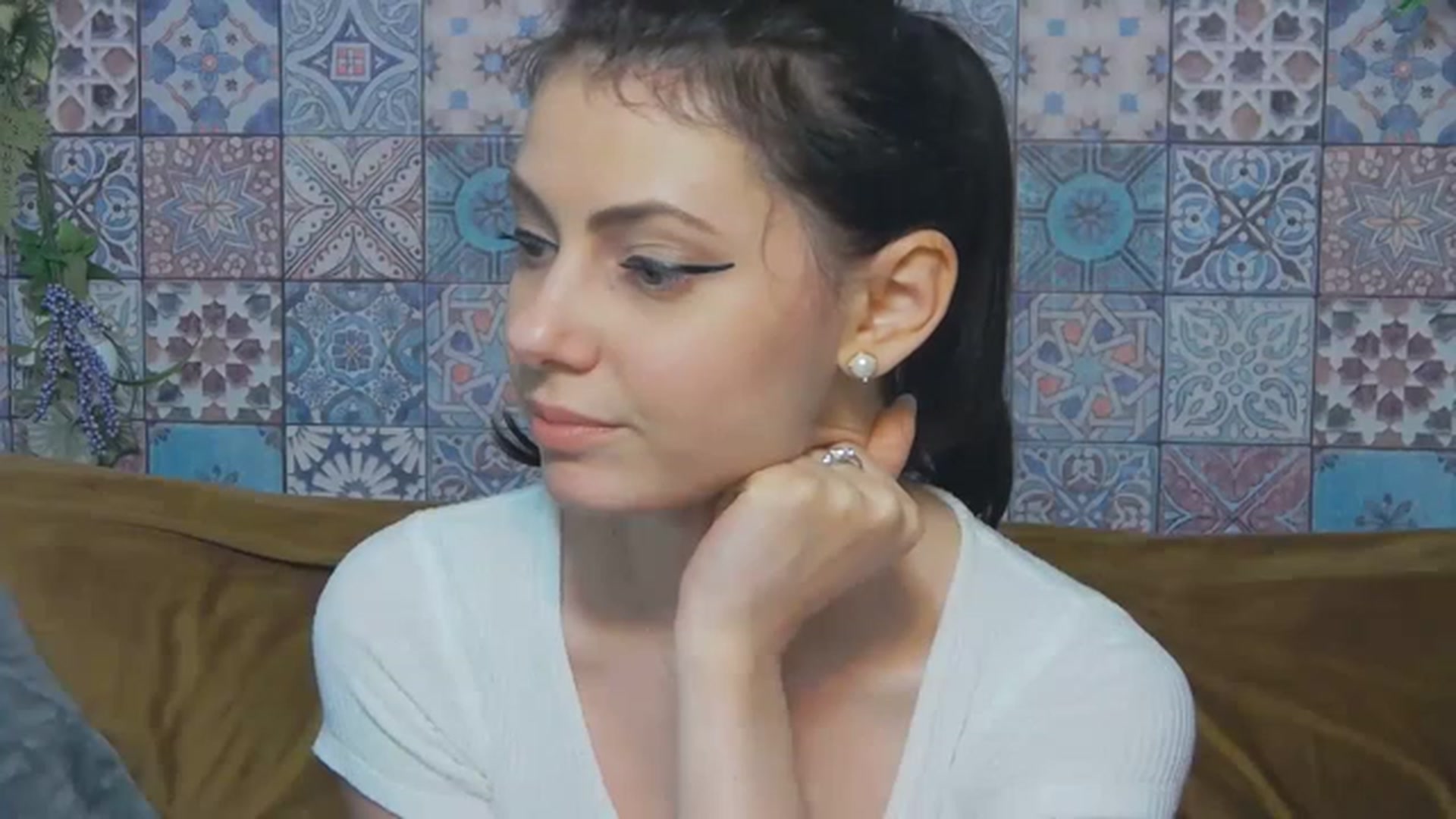 Gallery image thumbnail from MissAracely's myfreecams stream on, 05/07/2023, 20:40 image 4 of 20