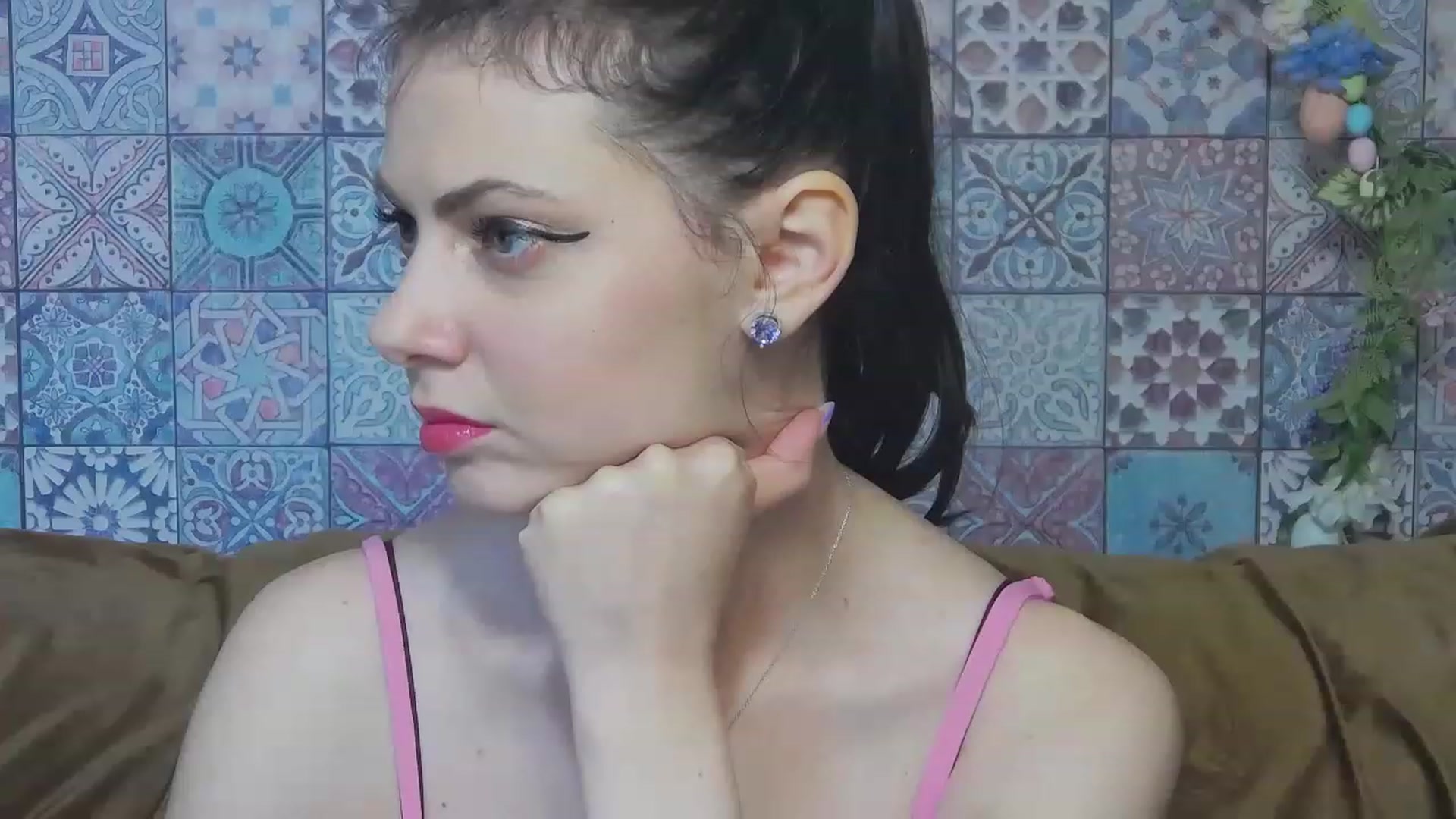 Gallery image thumbnail from MissAracely's myfreecams stream on, 05/10/2023, 14:31 image 1 of 20