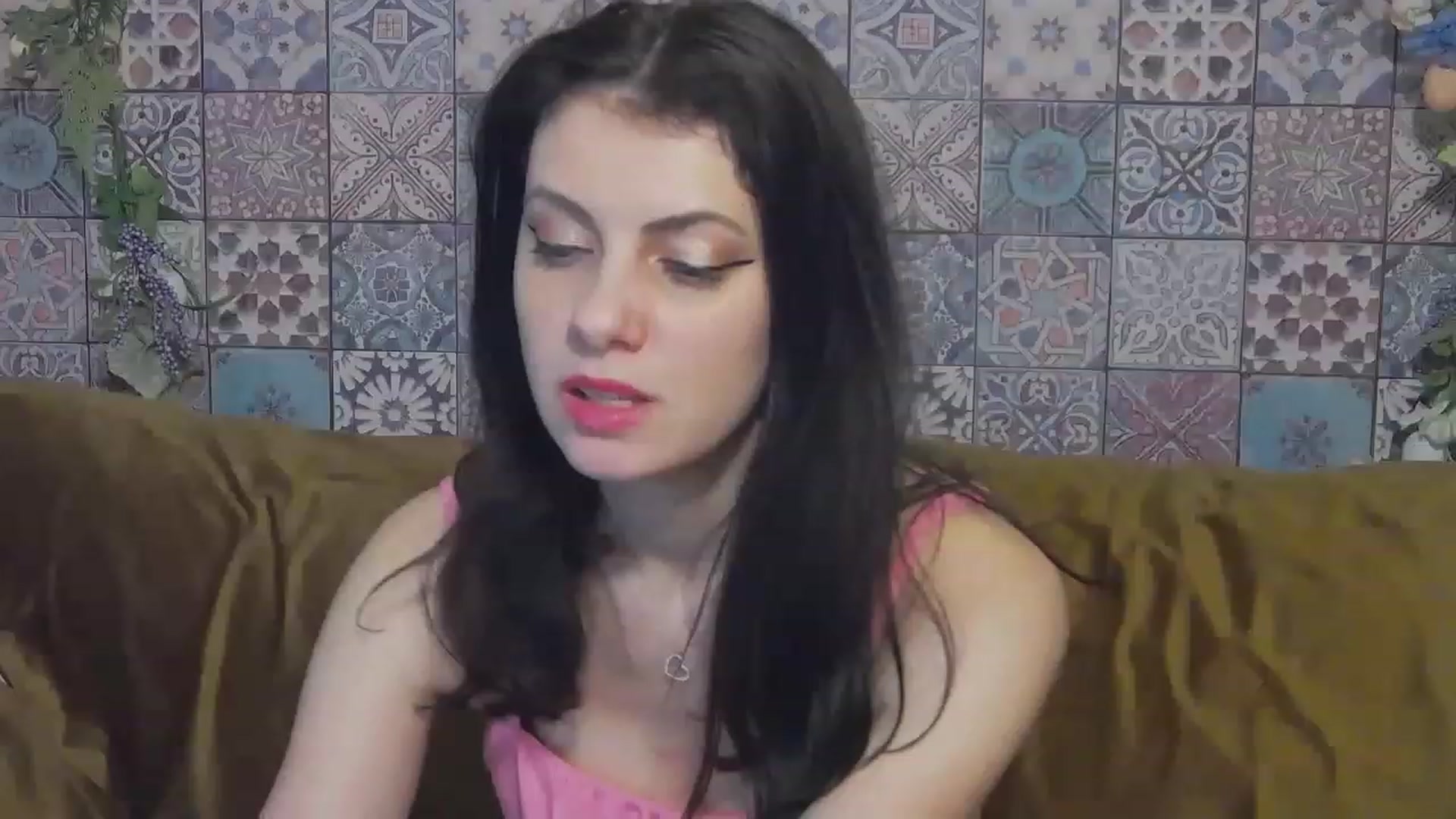 Gallery image thumbnail from MissAracely's myfreecams stream on, 05/10/2023, 18:36 image 20 of 20