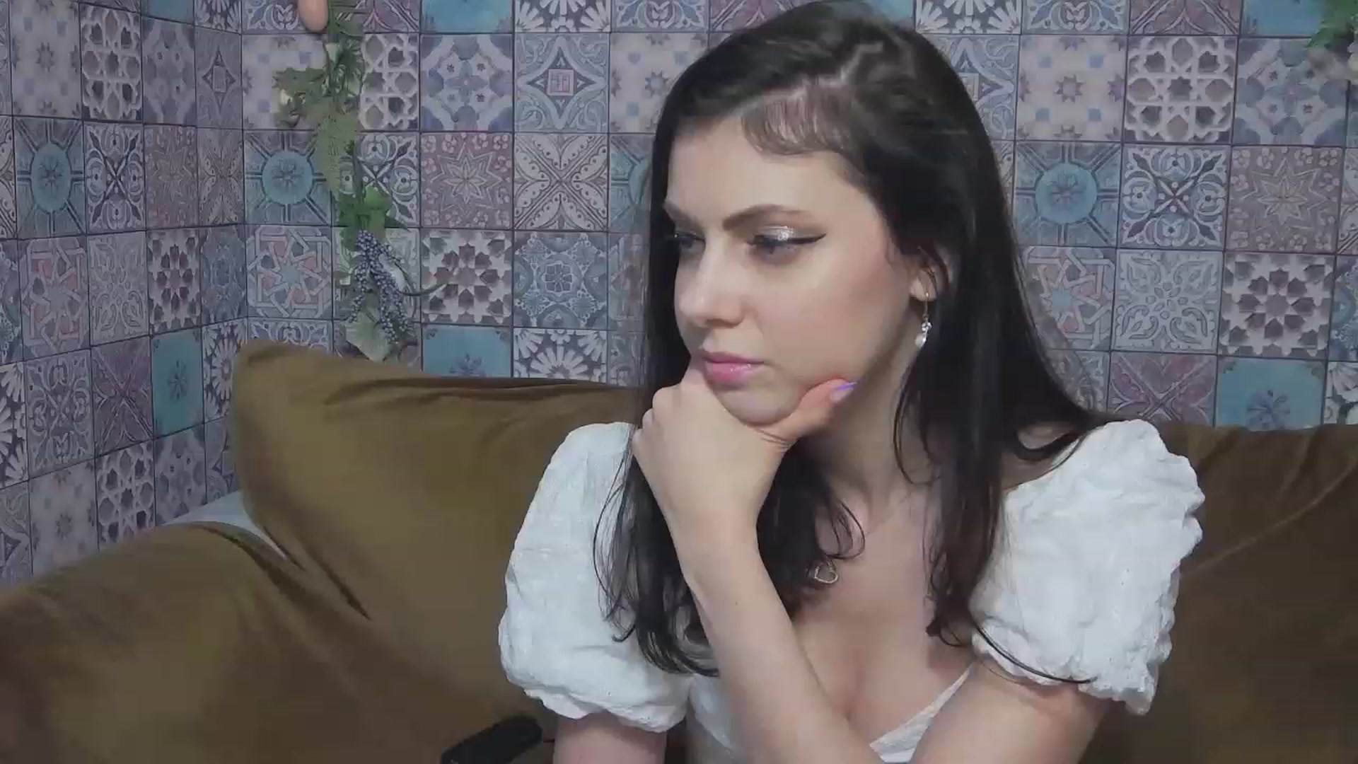 Gallery image thumbnail from MissAracely's myfreecams stream on, 05/13/2023, 19:49 image 3 of 20