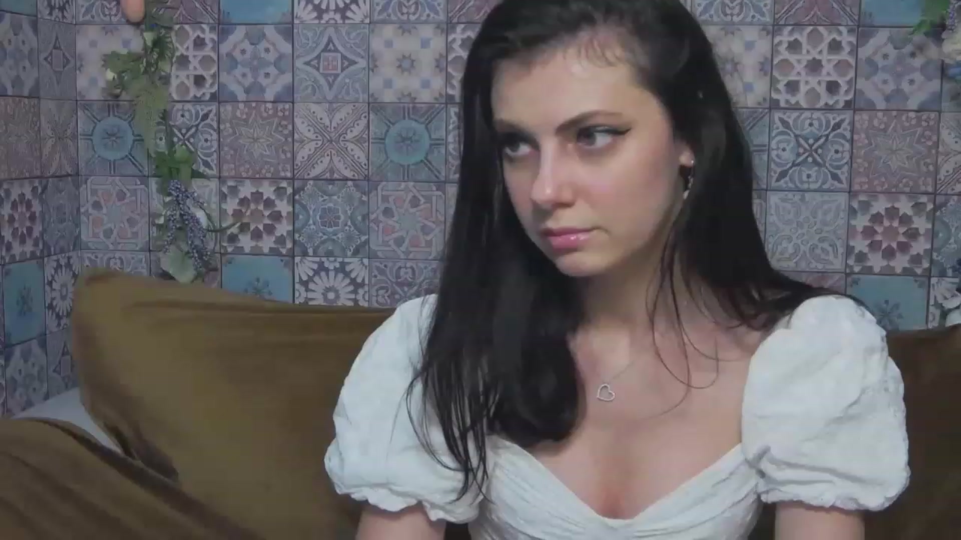 Gallery image thumbnail from MissAracely's myfreecams stream on, 05/13/2023, 21:21 image 6 of 20