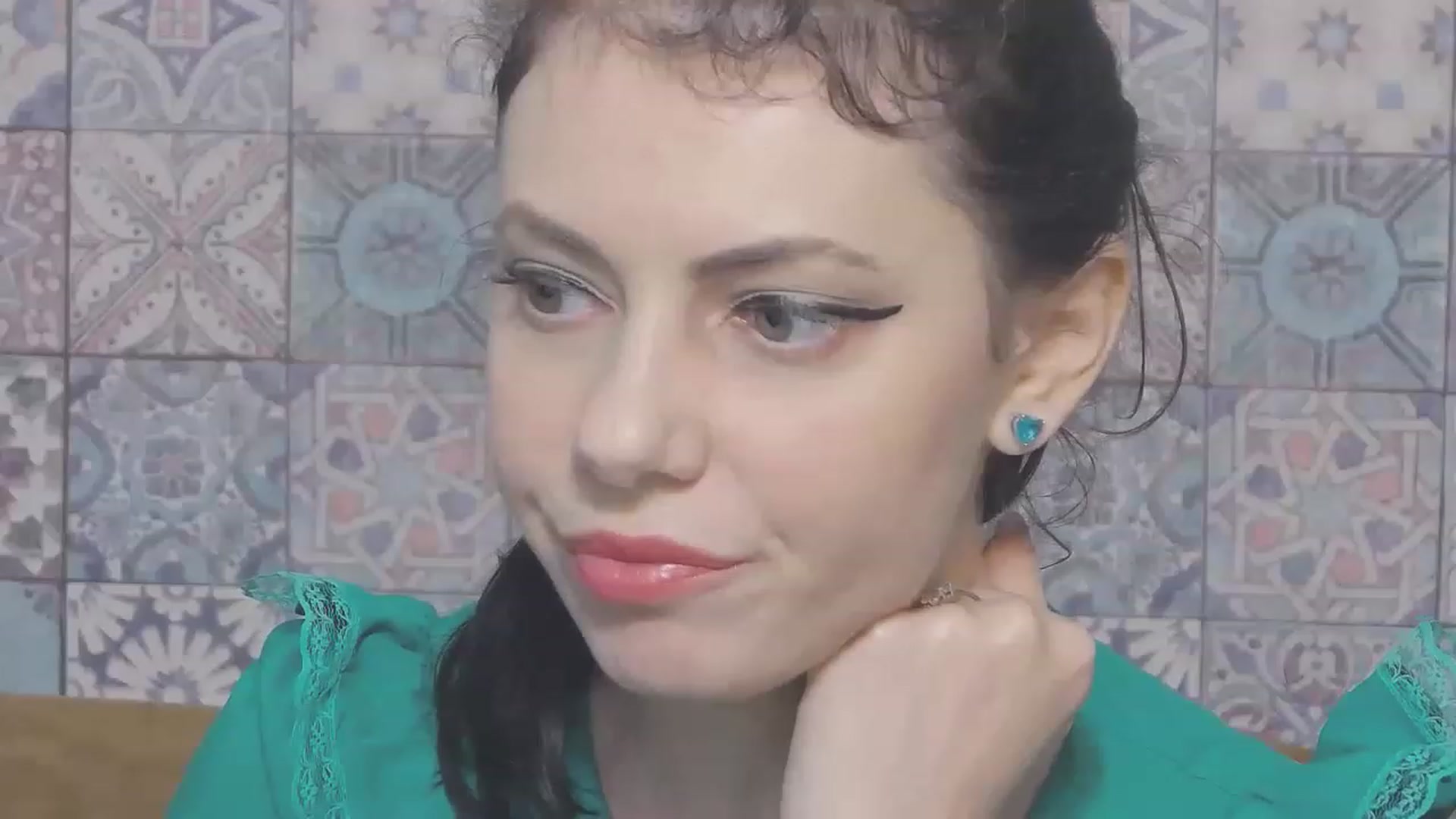 Gallery image thumbnail from MissAracely's myfreecams stream on, 05/17/2023, 19:20 image 1 of 20