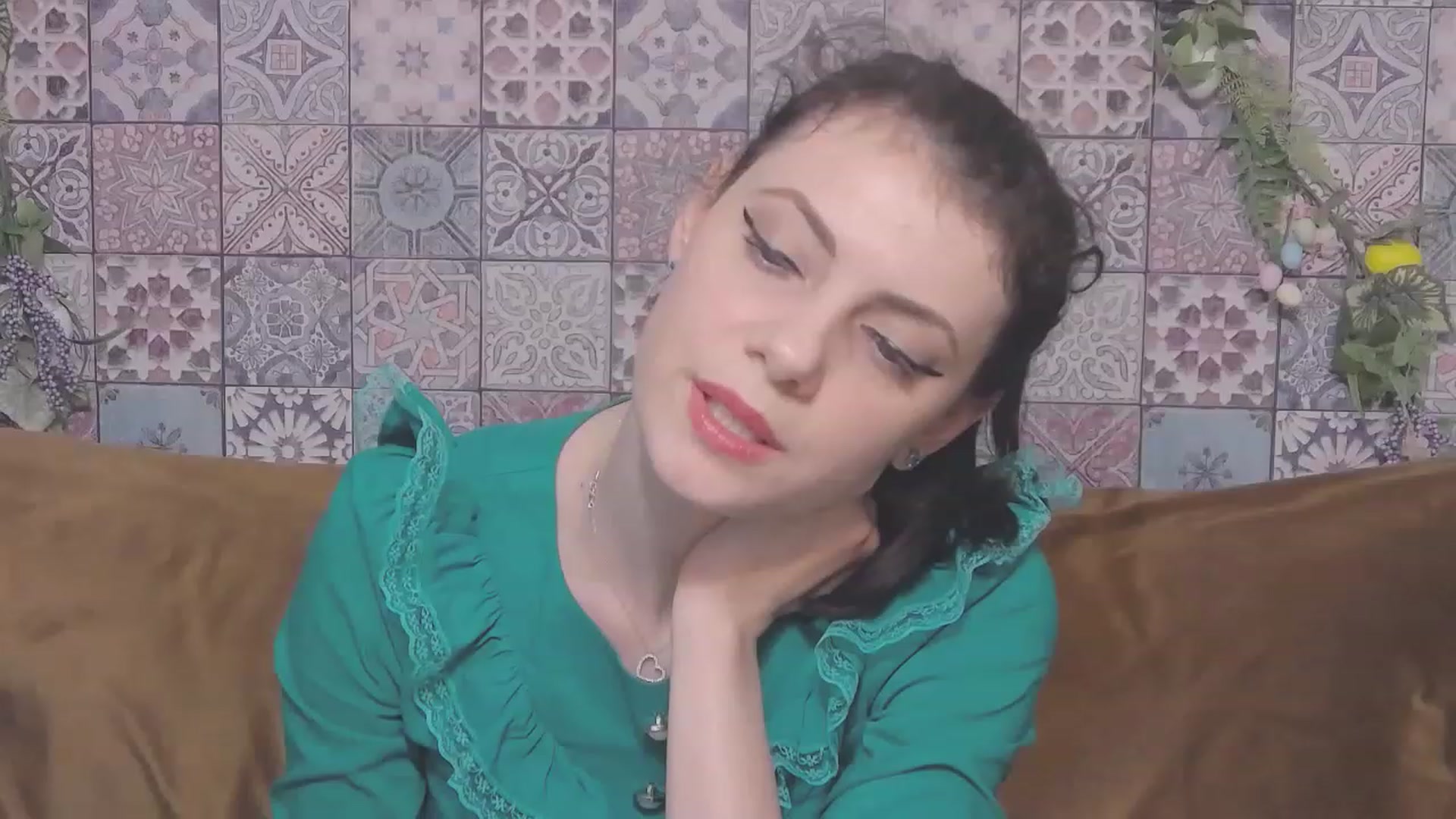 Gallery image thumbnail from MissAracely's myfreecams stream on, 05/17/2023, 21:21 image 1 of 20