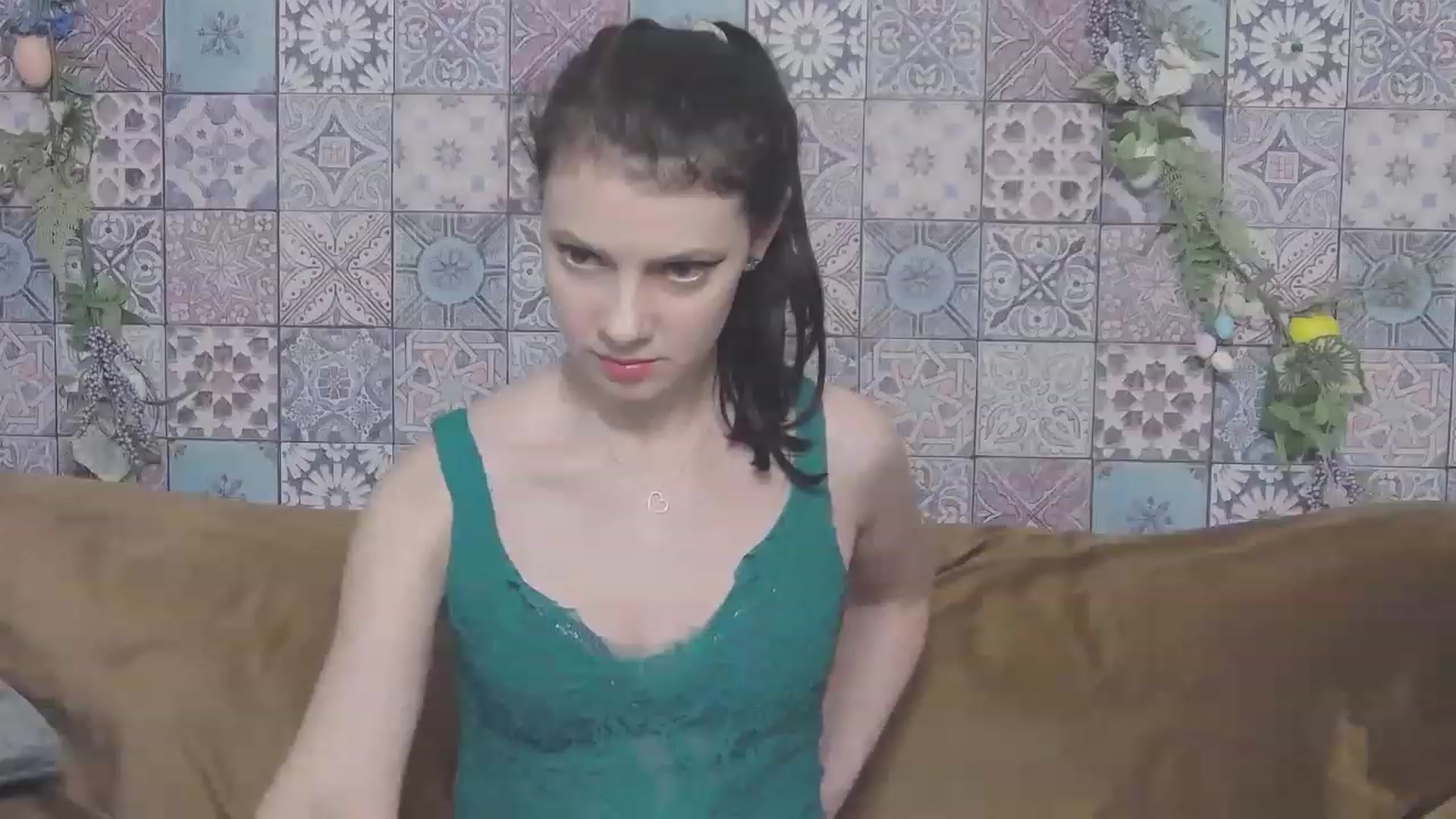 Gallery image thumbnail from MissAracely's myfreecams stream on, 05/17/2023, 21:21 image 3 of 20