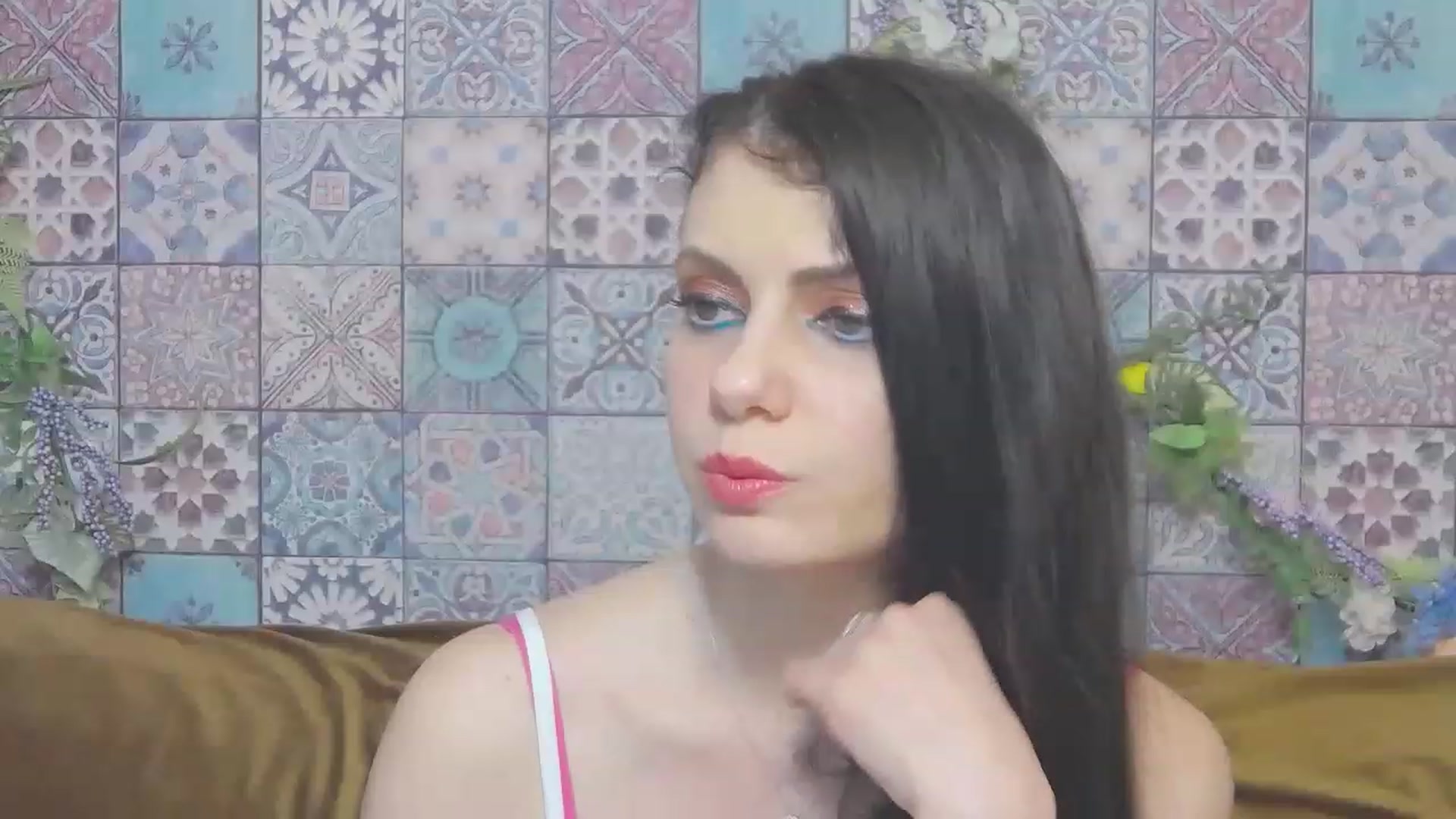 Gallery image thumbnail from MissAracely's myfreecams stream on, 05/18/2023, 19:03 image 12 of 20