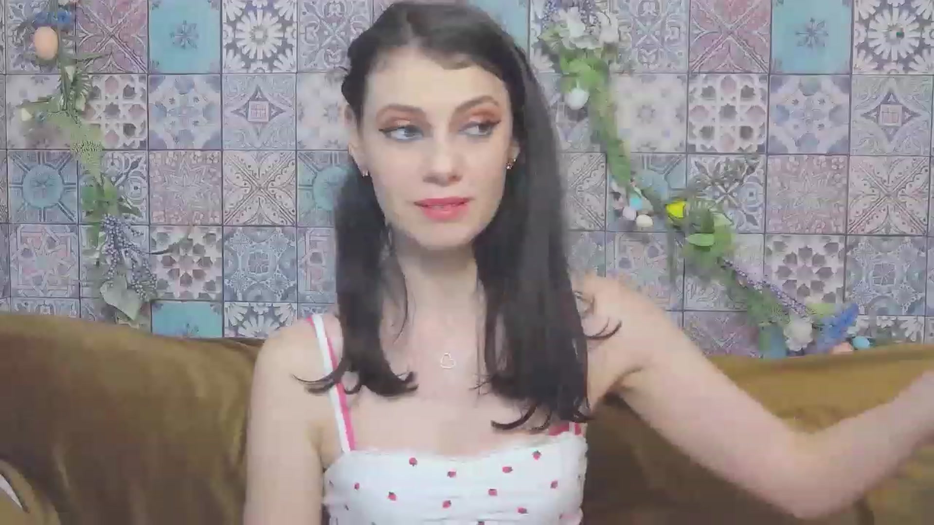 Gallery image thumbnail from MissAracely's myfreecams stream on, 05/18/2023, 19:03 image 16 of 20