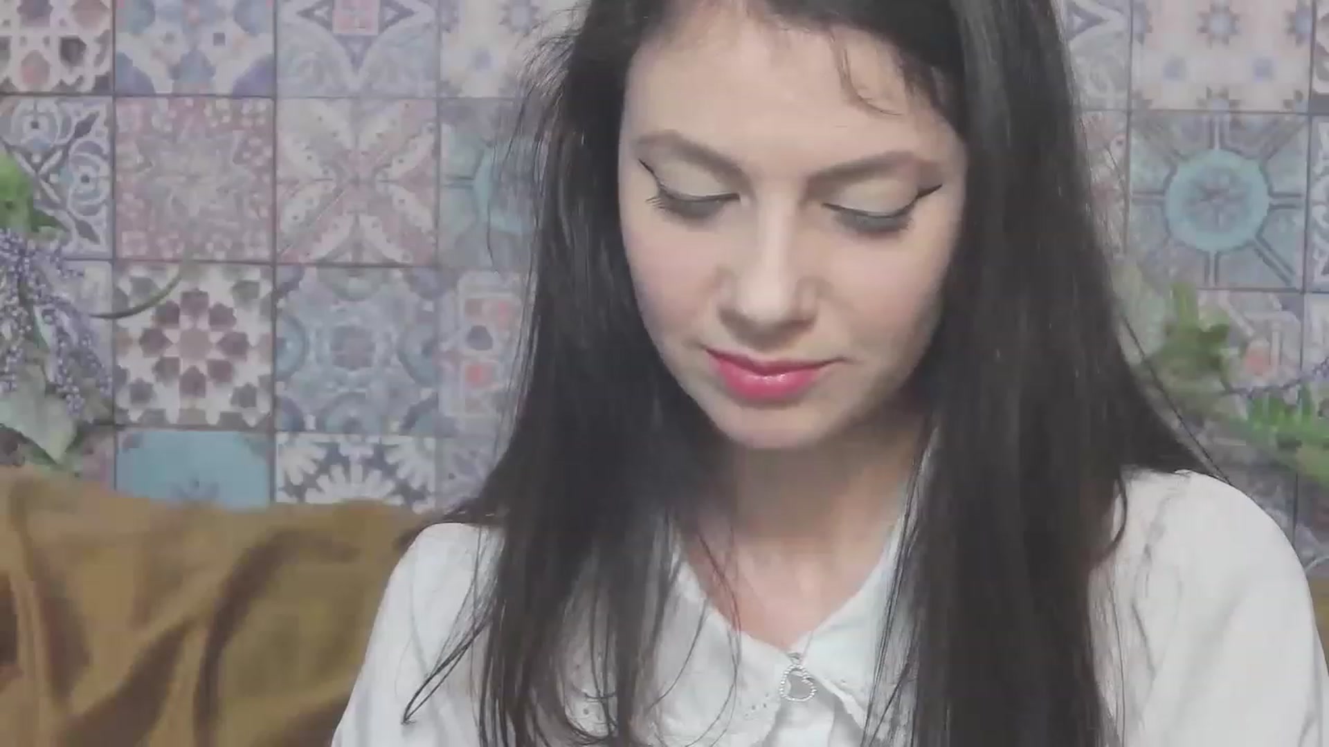 Gallery image thumbnail from MissAracely's myfreecams stream on, 05/19/2023, 18:01 image 20 of 20