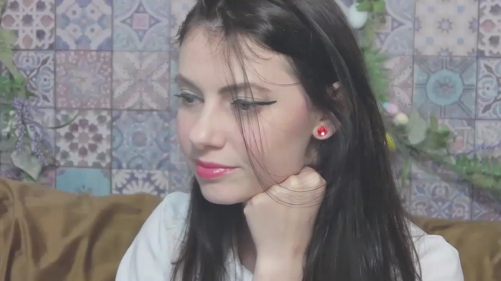 Gallery image thumbnail from MissAracely's myfreecams stream on, 05/19/2023, 18:01 image 4 of 20