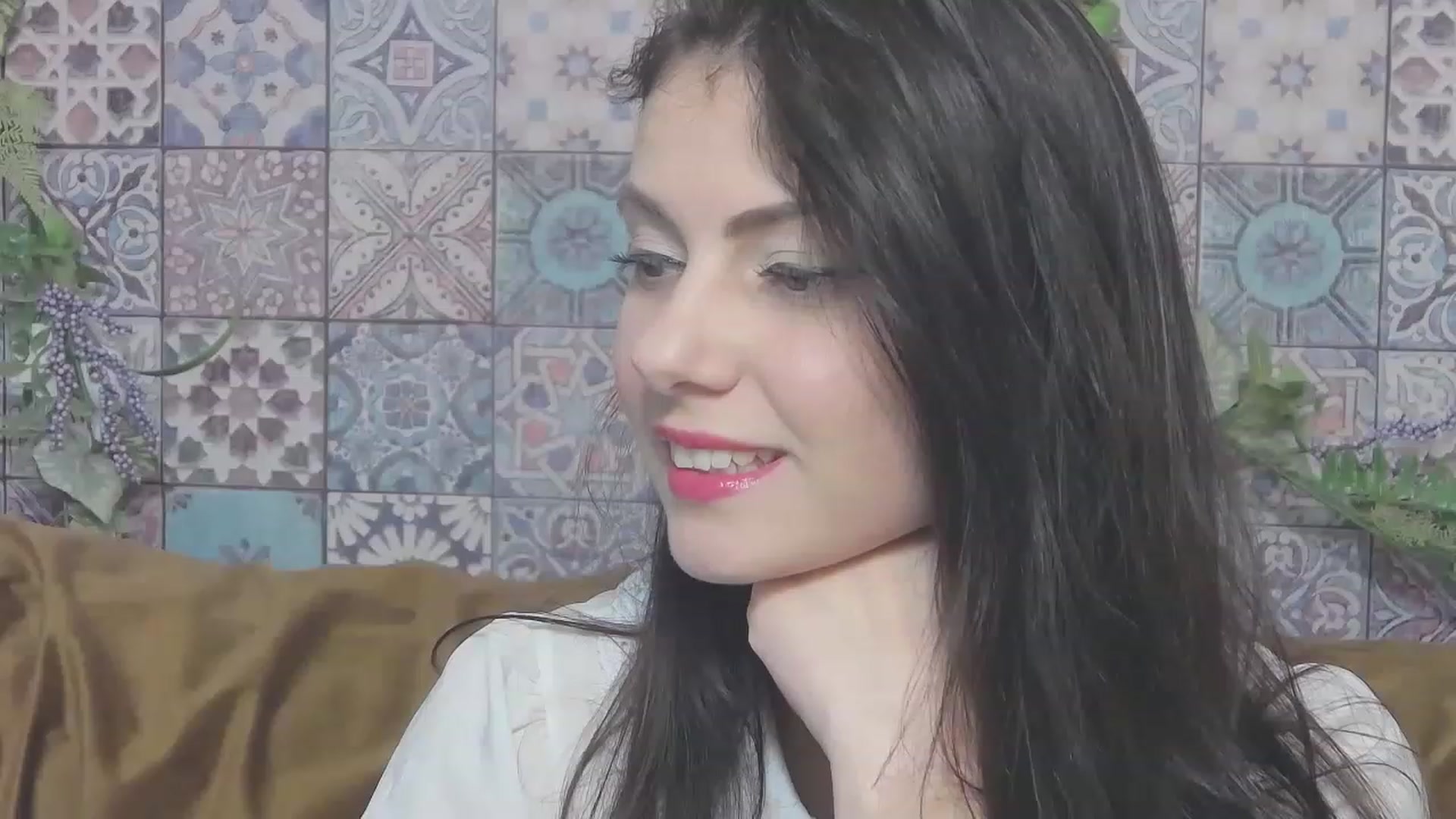 Gallery image thumbnail from MissAracely's myfreecams stream on, 05/19/2023, 18:01 image 3 of 20