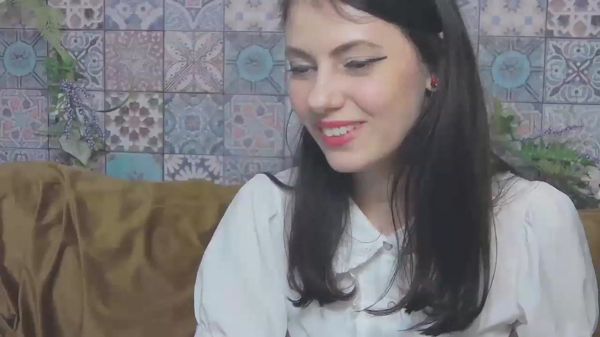 Gallery image thumbnail from MissAracely's myfreecams stream on, 05/19/2023, 20:20 image 13 of 20