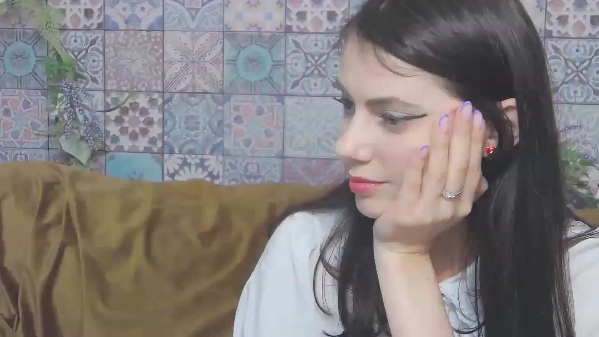 Gallery image thumbnail from MissAracely's myfreecams stream on, 05/19/2023, 20:20 image 12 of 20