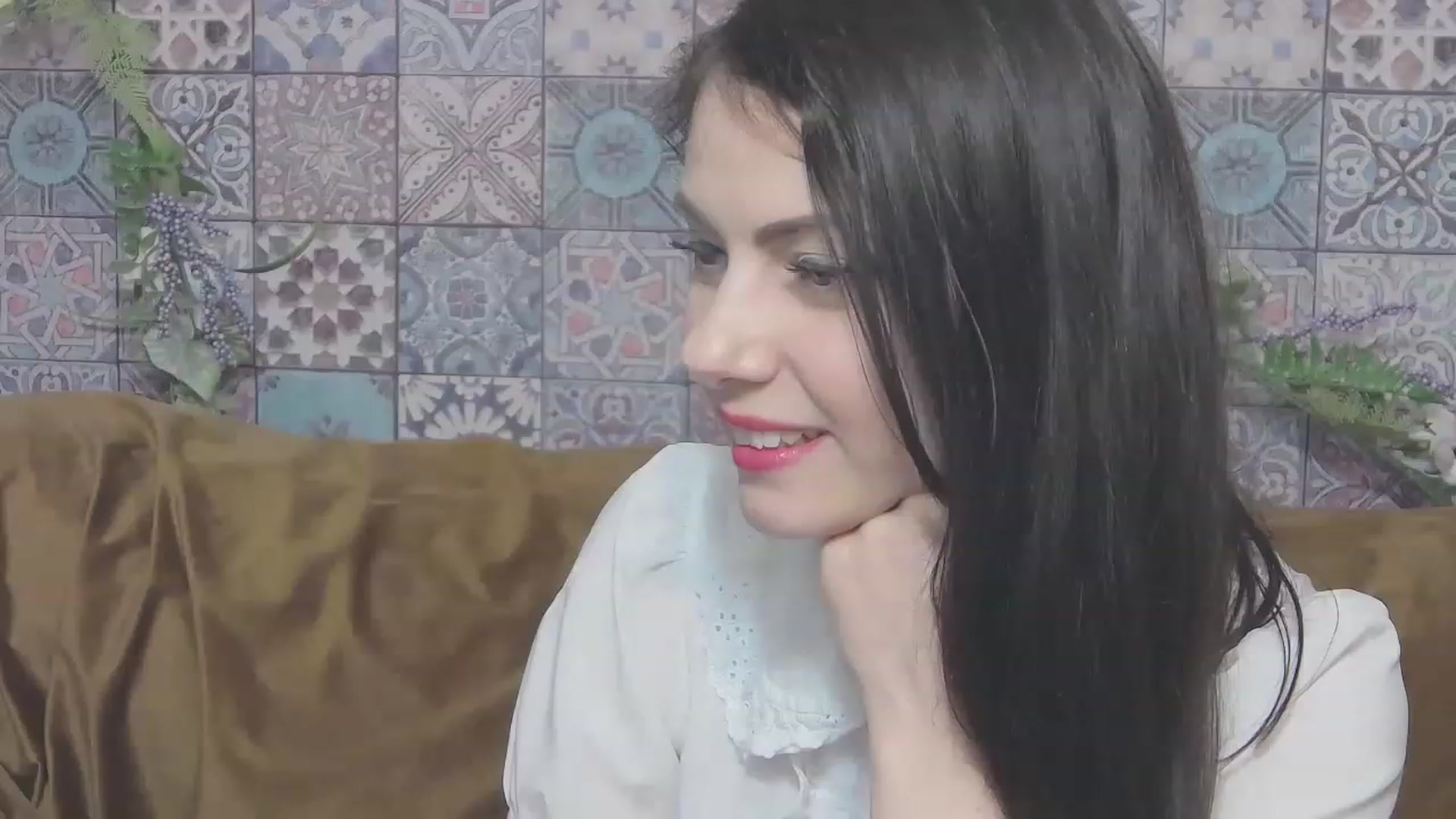Gallery image thumbnail from MissAracely's myfreecams stream on, 05/19/2023, 20:20 image 2 of 20
