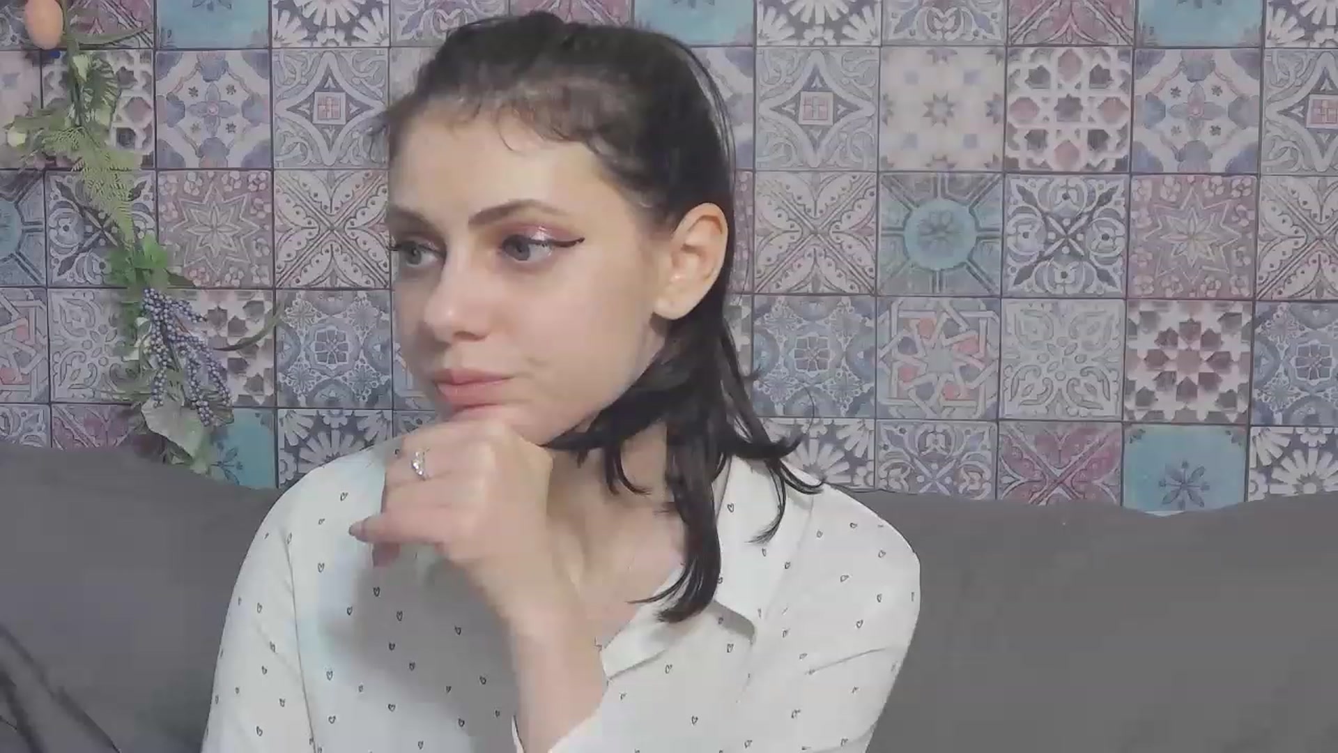 Gallery image thumbnail from MissAracely's myfreecams stream on, 05/21/2023, 23:32 image 19 of 20
