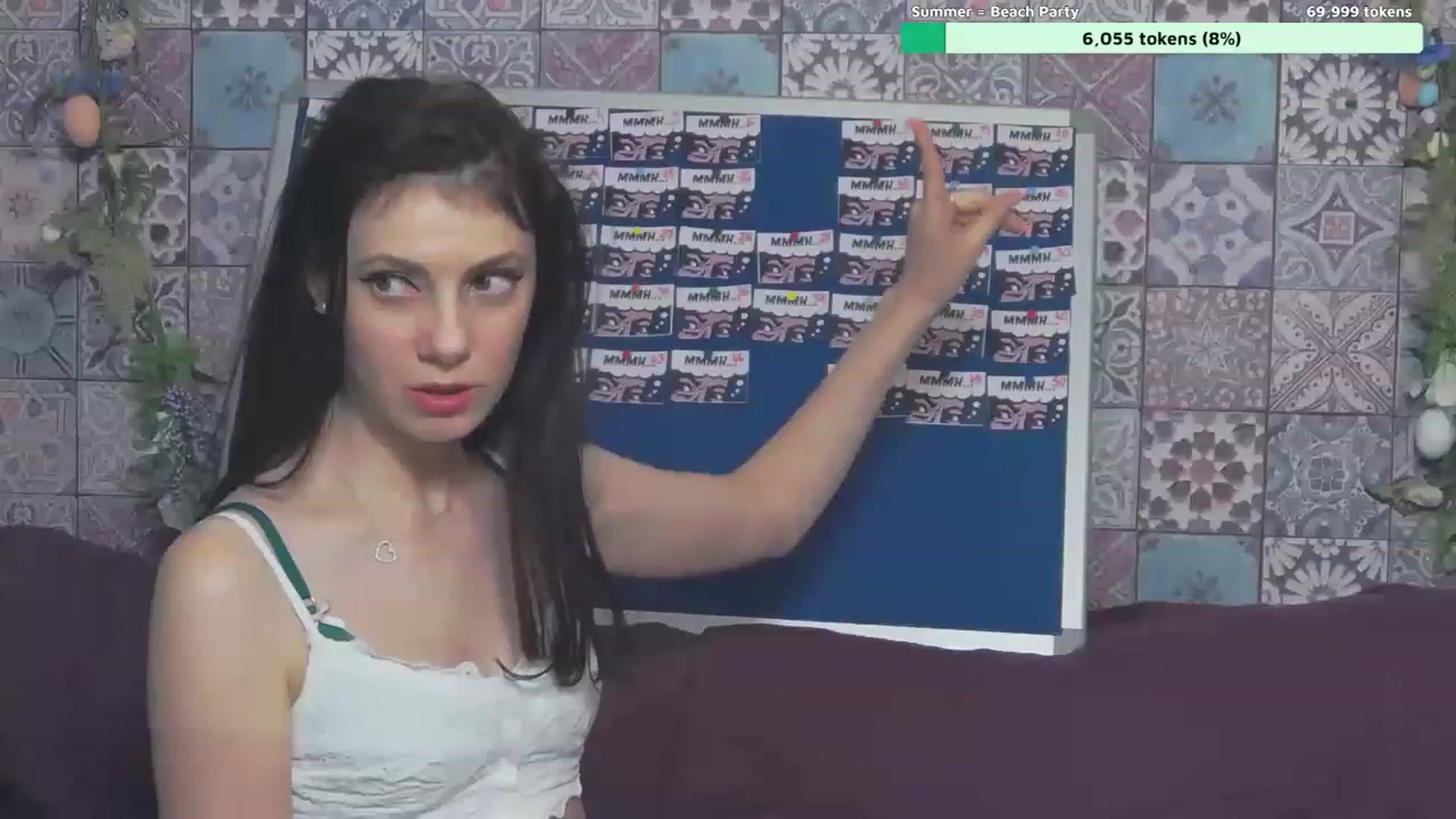 Gallery image thumbnail from MissAracely's myfreecams stream on, 05/26/2023, 19:13 image 19 of 20