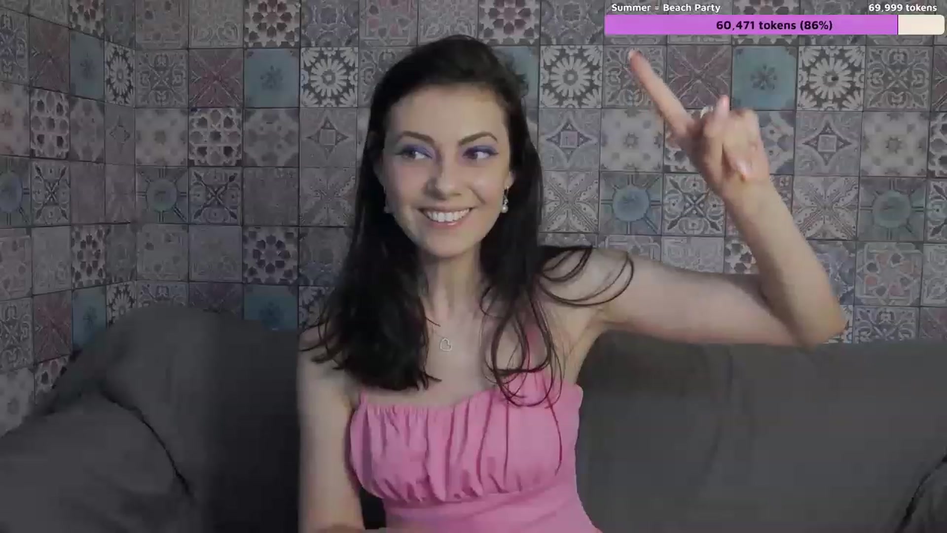 Gallery image thumbnail from MissAracely's myfreecams stream on, 06/09/2023, 17:56 image 10 of 20