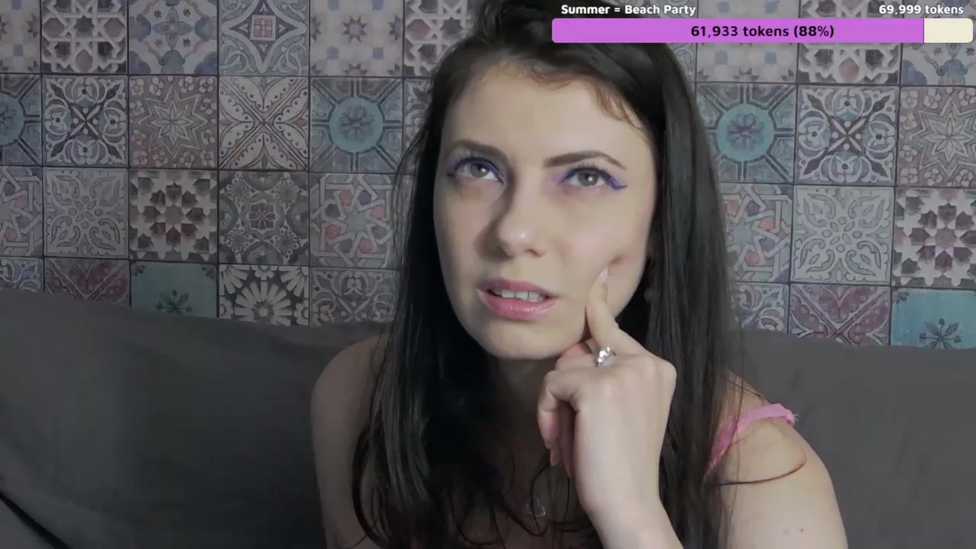 Gallery image thumbnail from MissAracely's myfreecams stream on, 06/09/2023, 20:47 image 2 of 20