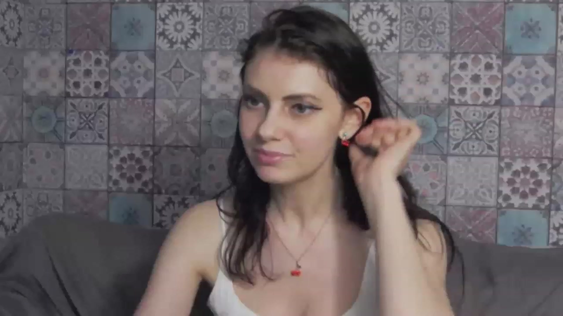 Gallery image thumbnail from MissAracely's myfreecams stream on, 06/12/2023, 02:40 image 12 of 20