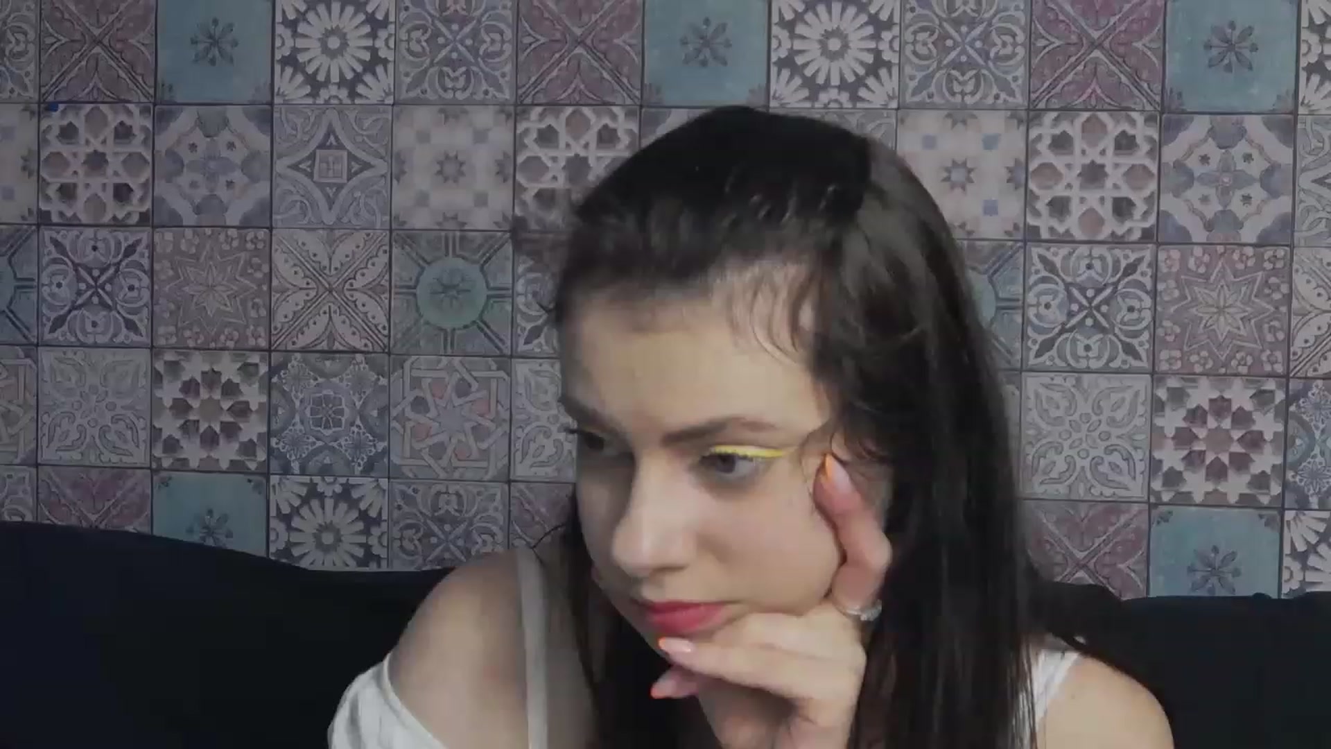 Gallery image thumbnail from MissAracely's myfreecams stream on, 06/12/2023, 20:25 image 13 of 20