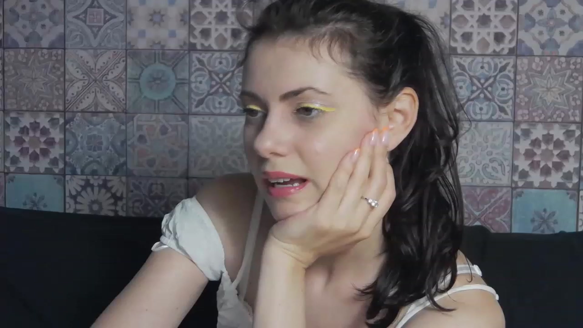 Gallery image thumbnail from MissAracely's myfreecams stream on, 06/13/2023, 24:12 image 18 of 20