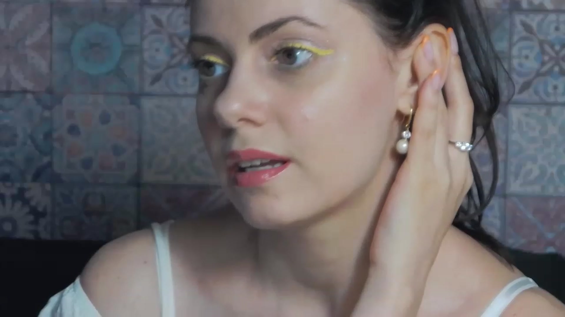 Gallery image thumbnail from MissAracely's myfreecams stream on, 06/13/2023, 24:12 image 17 of 20