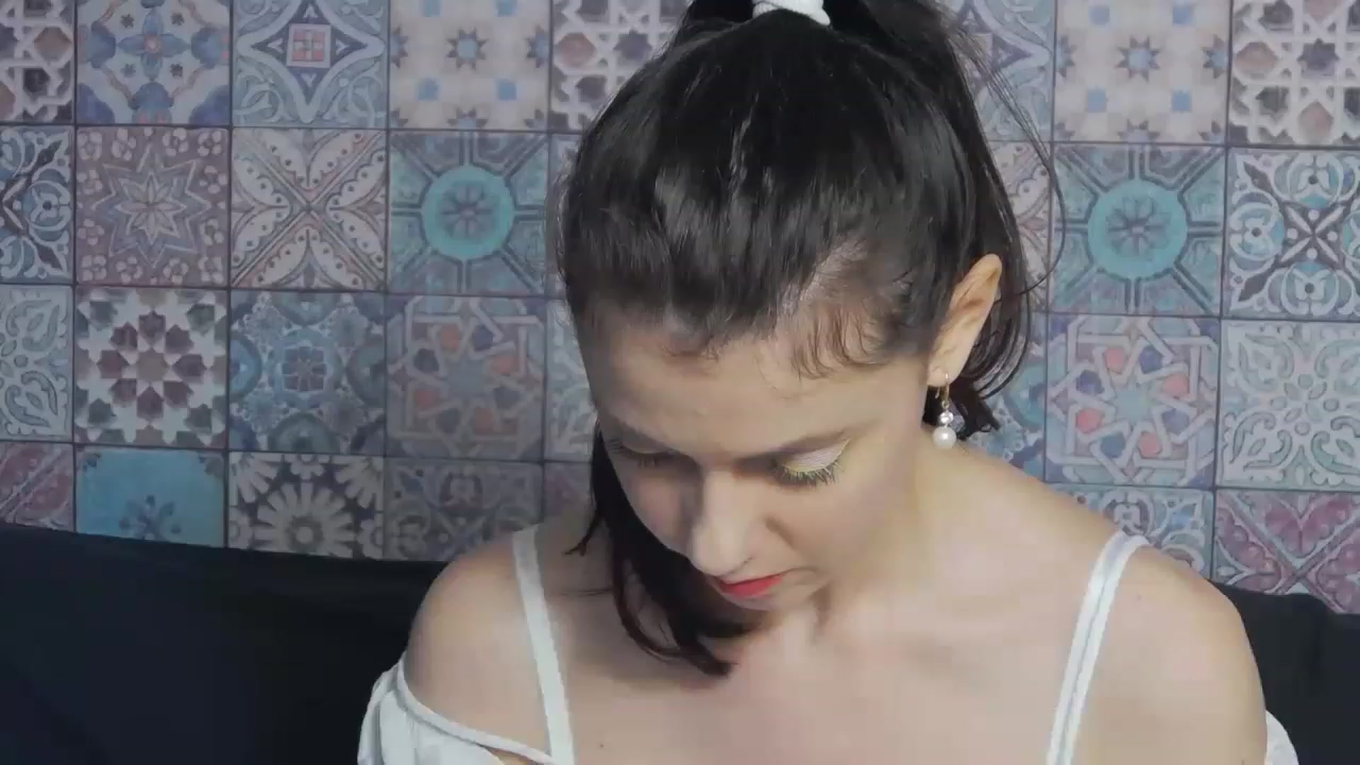 Gallery image thumbnail from MissAracely's myfreecams stream on, 06/13/2023, 24:12 image 9 of 20