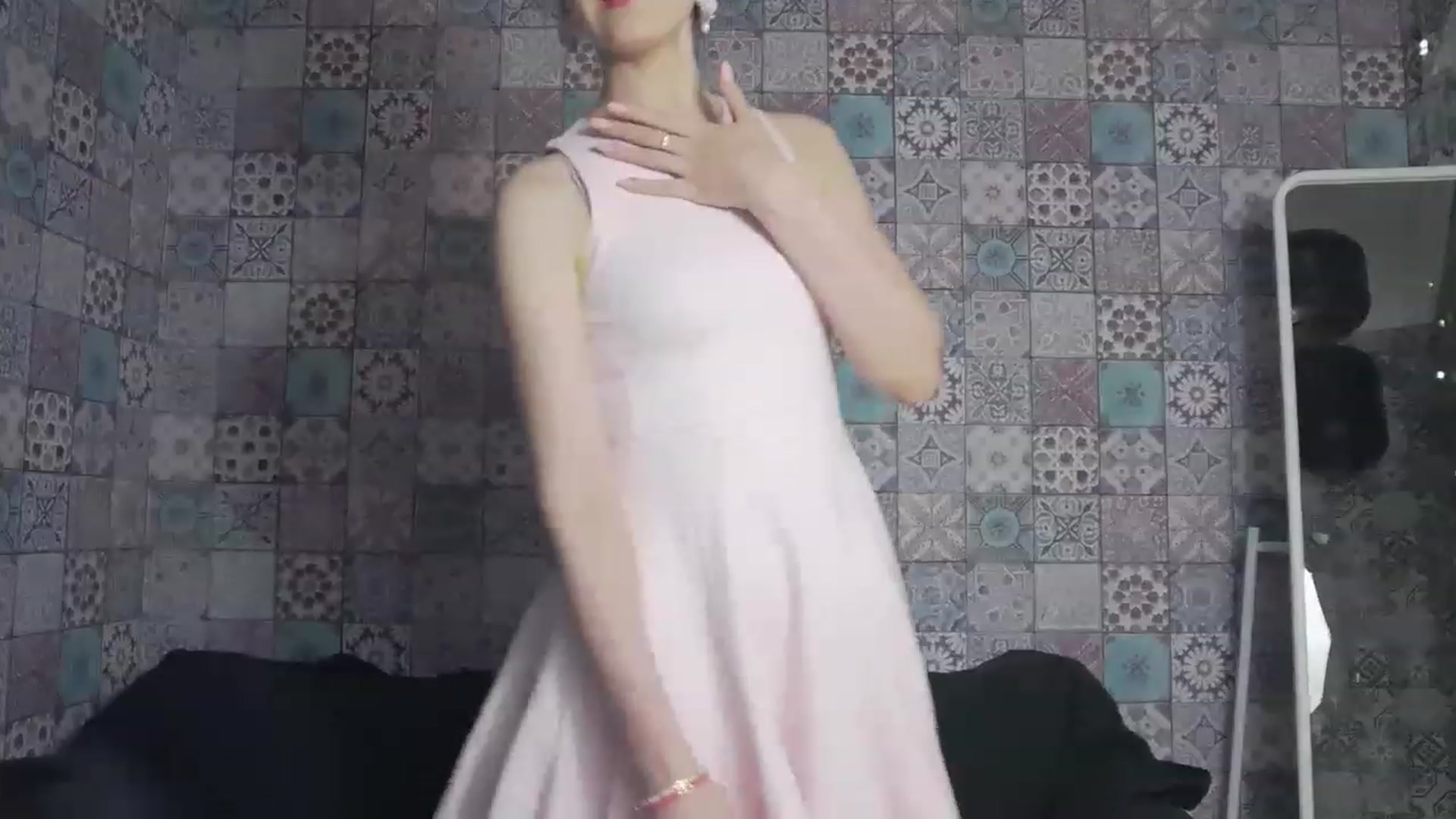 Gallery image thumbnail from MissAracely's myfreecams stream on, 06/14/2023, 19:03 image 5 of 20