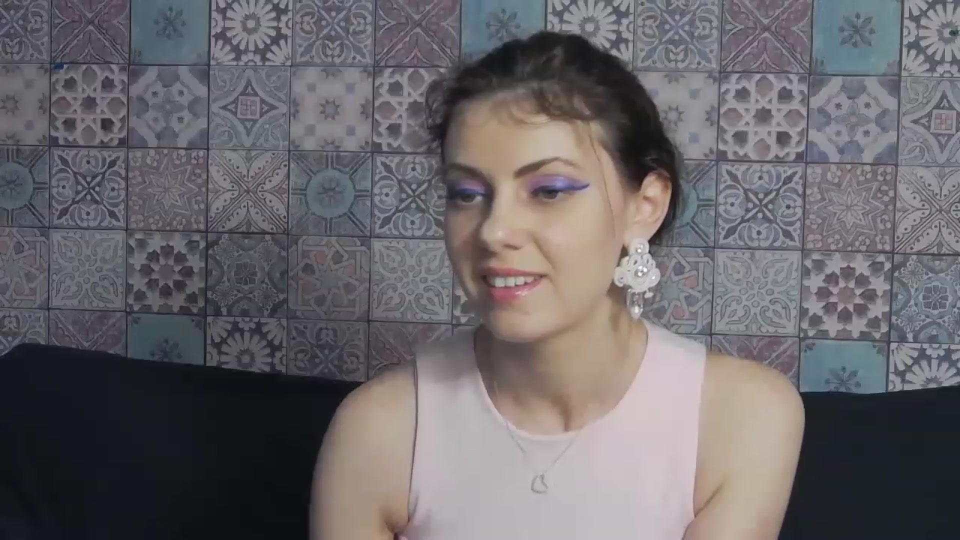 Gallery image thumbnail from MissAracely's myfreecams stream on, 06/14/2023, 21:44 image 8 of 20