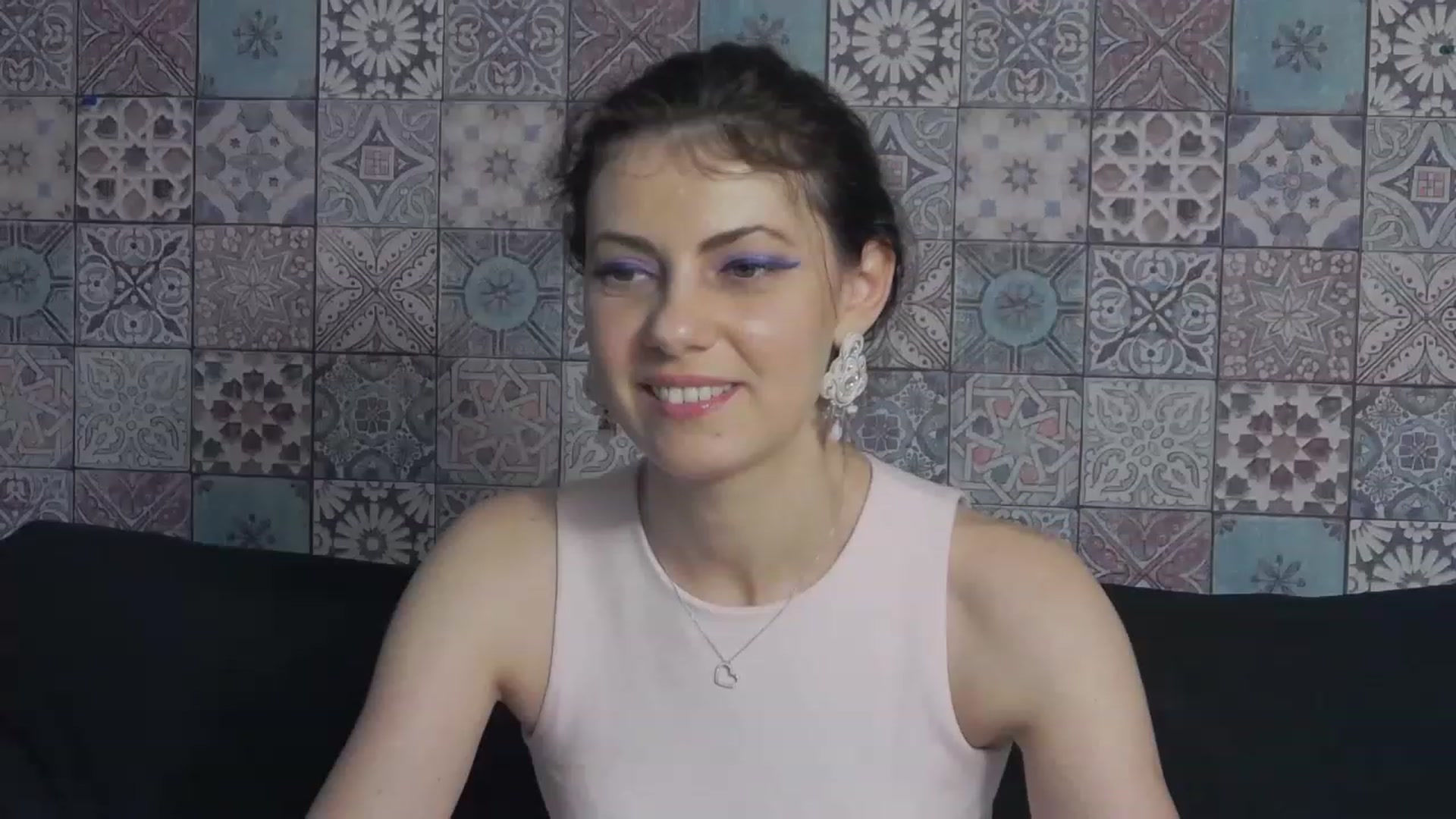 Gallery image thumbnail from MissAracely's myfreecams stream on, 06/14/2023, 21:44 image 6 of 20