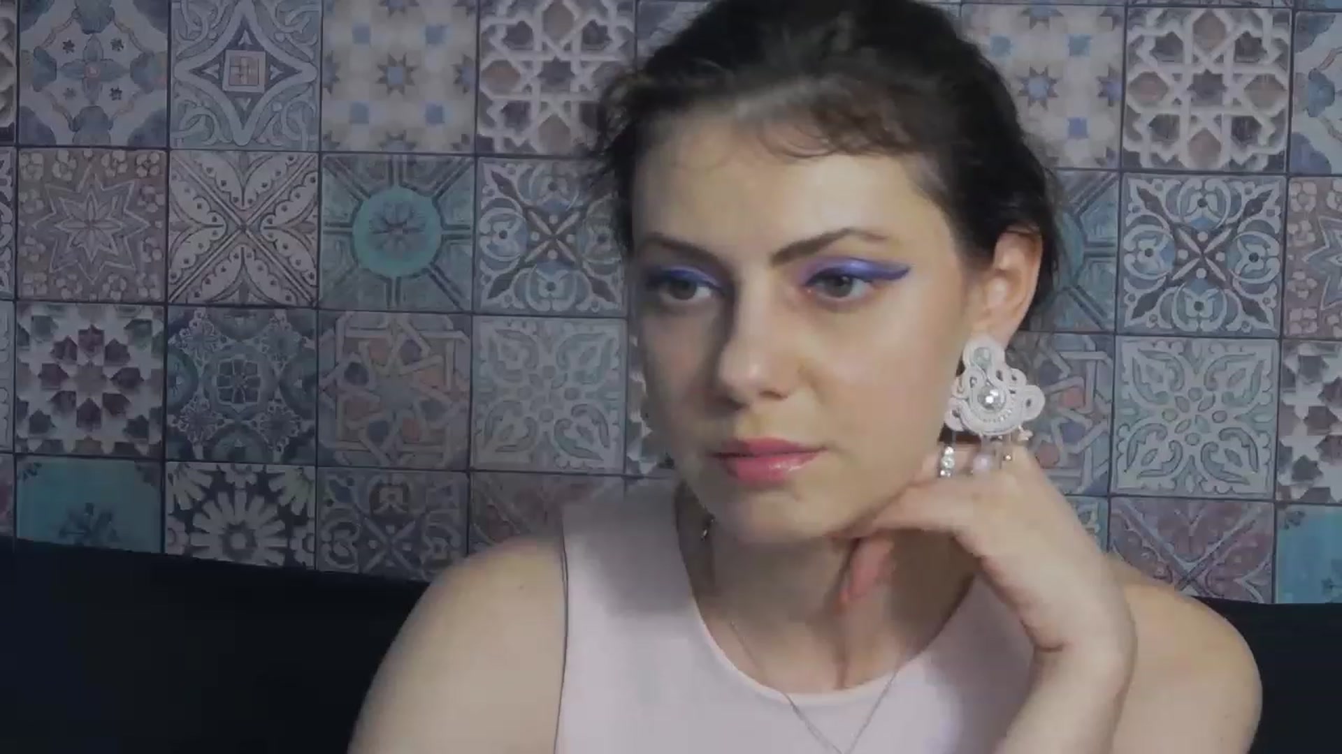 Gallery image thumbnail from MissAracely's myfreecams stream on, 06/14/2023, 21:44 image 19 of 20