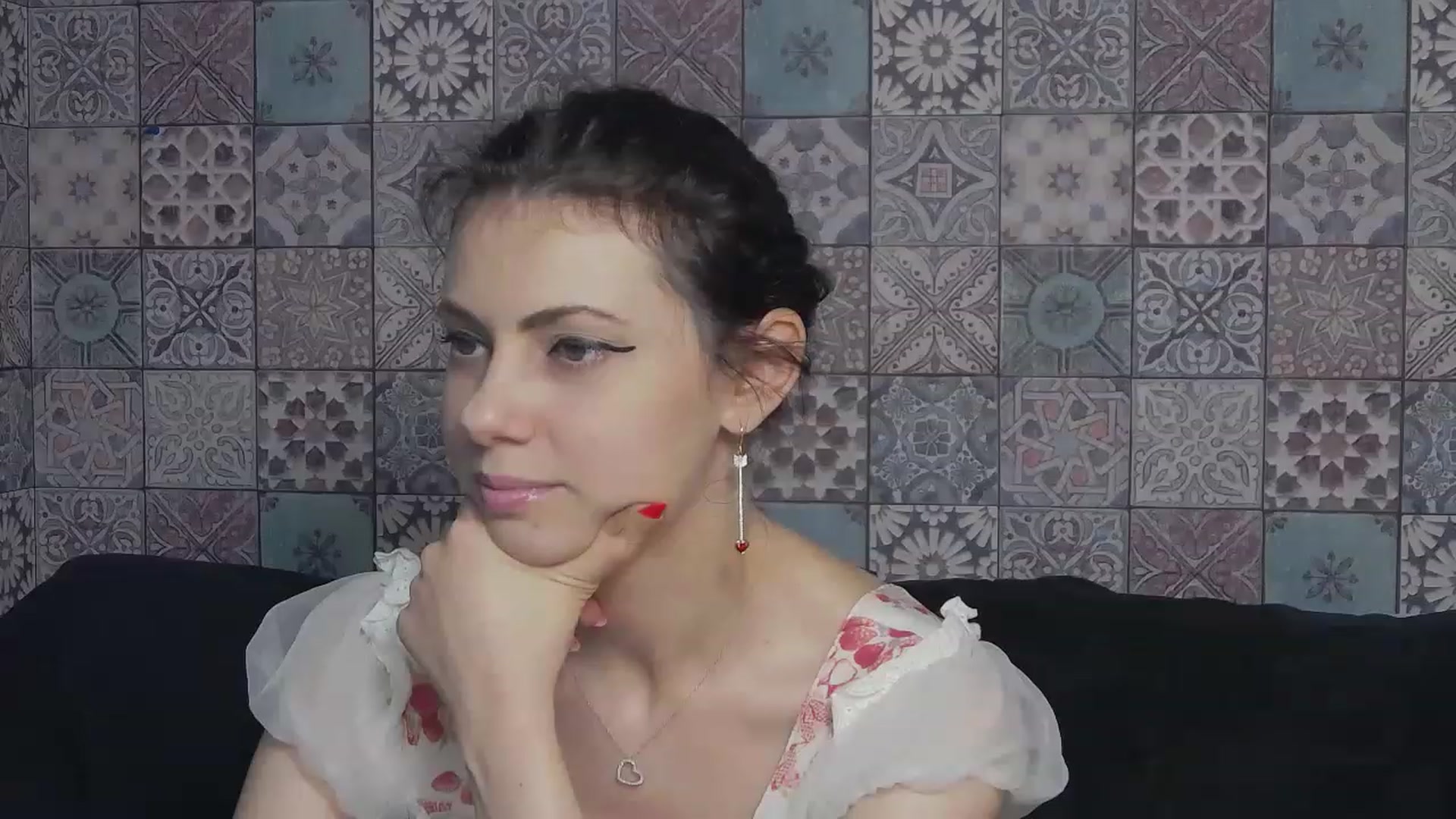 Gallery image thumbnail from MissAracely's myfreecams stream on, 06/15/2023, 21:46 image 14 of 20