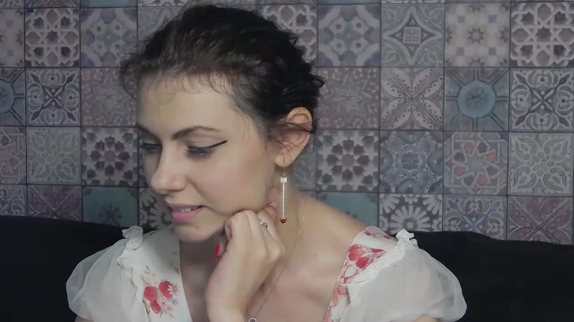 Gallery image thumbnail from MissAracely's myfreecams stream on, 06/15/2023, 21:46 image 17 of 20